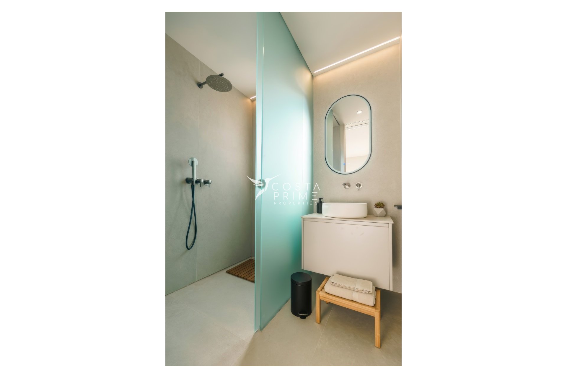 Odsprzedaż - Szalet - Calpe