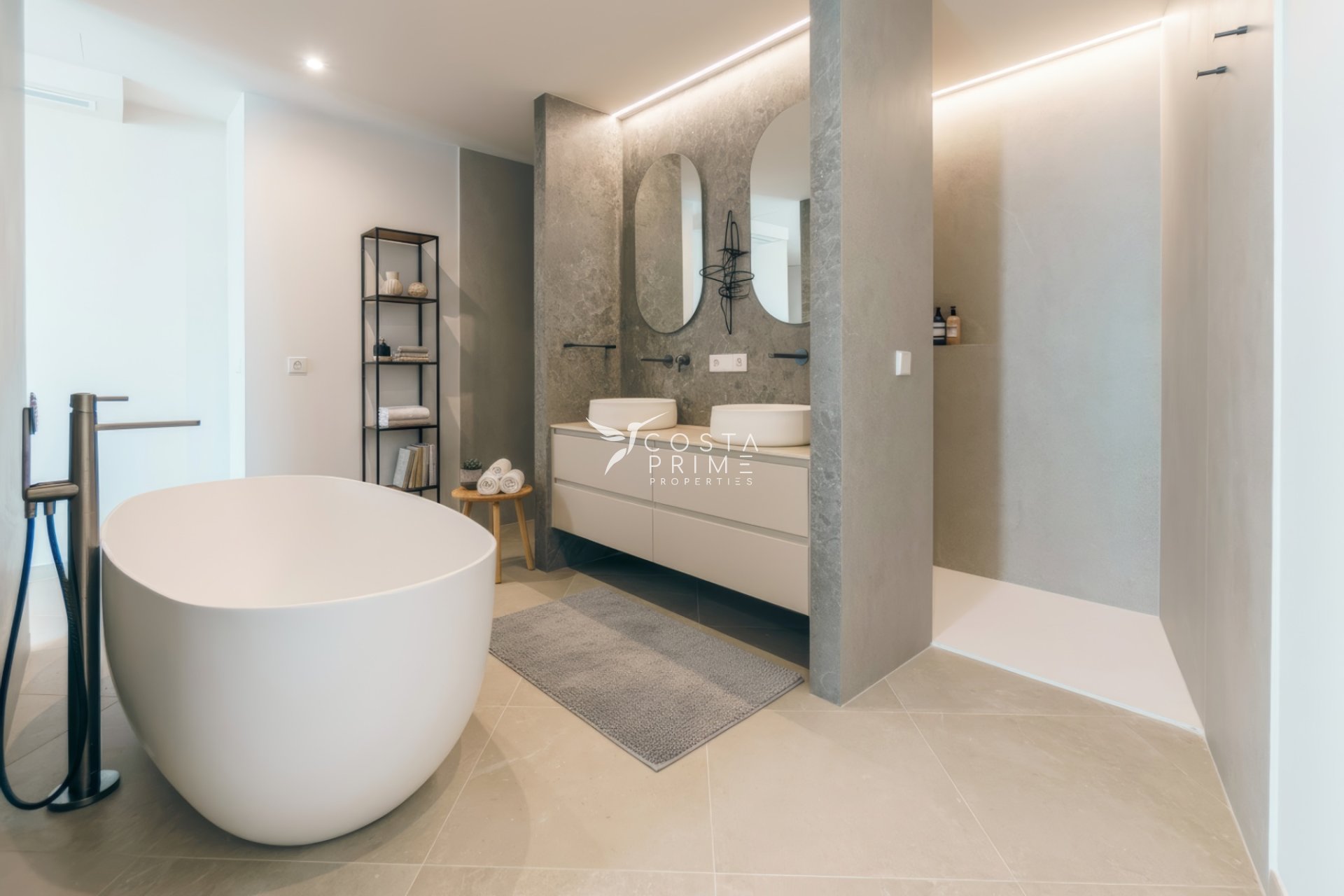 Odsprzedaż - Szalet - Calpe