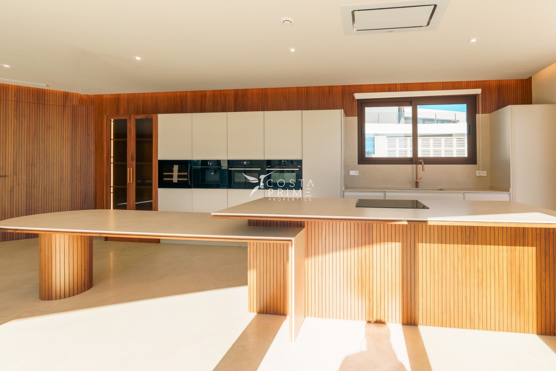 Odsprzedaż - Szalet - Calpe