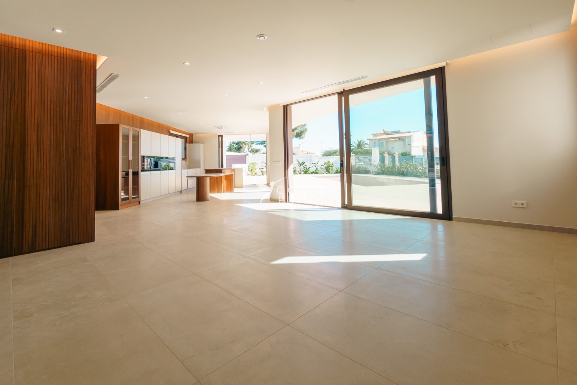 Odsprzedaż - Szalet - Calpe