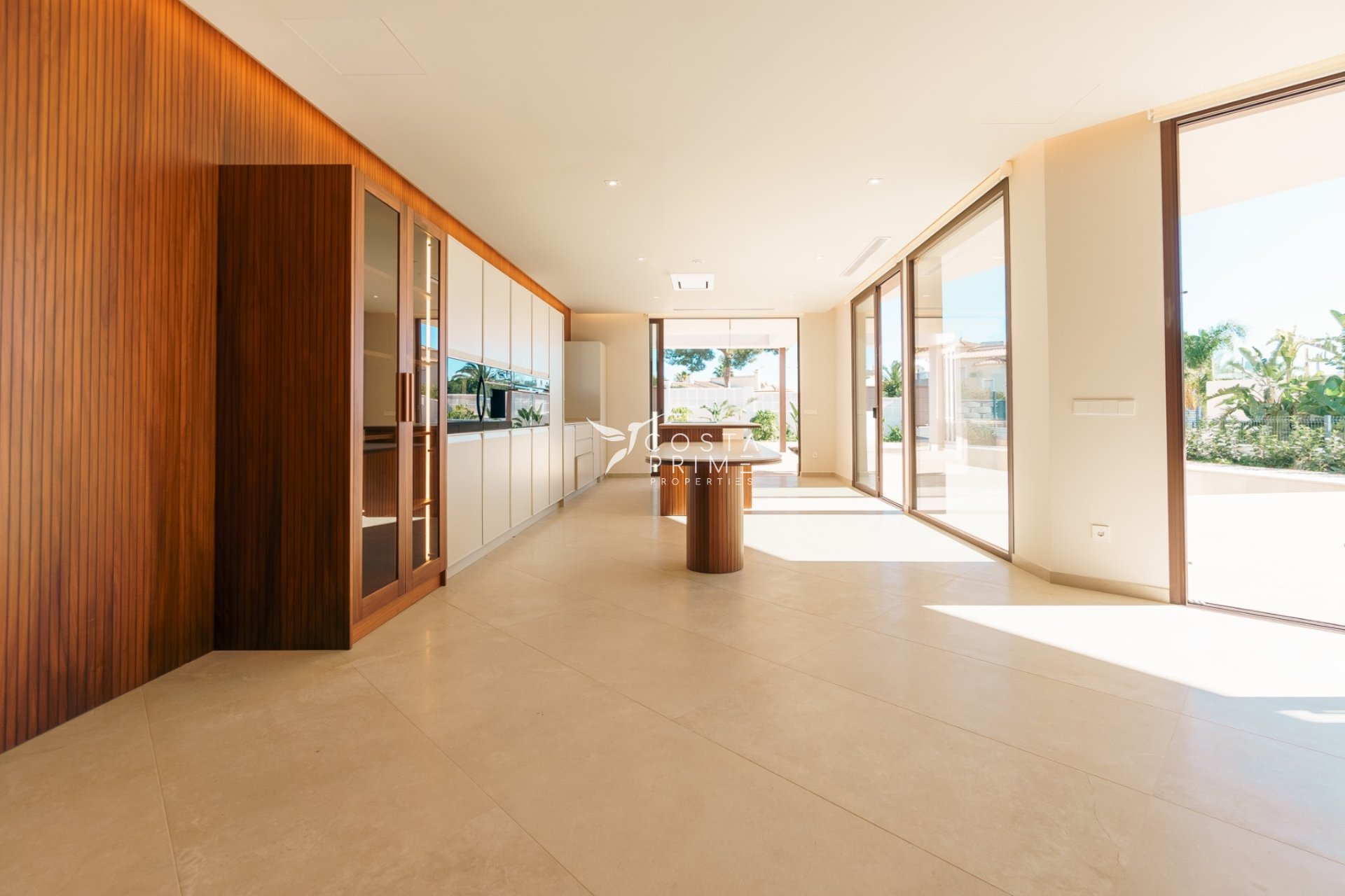 Odsprzedaż - Szalet - Calpe