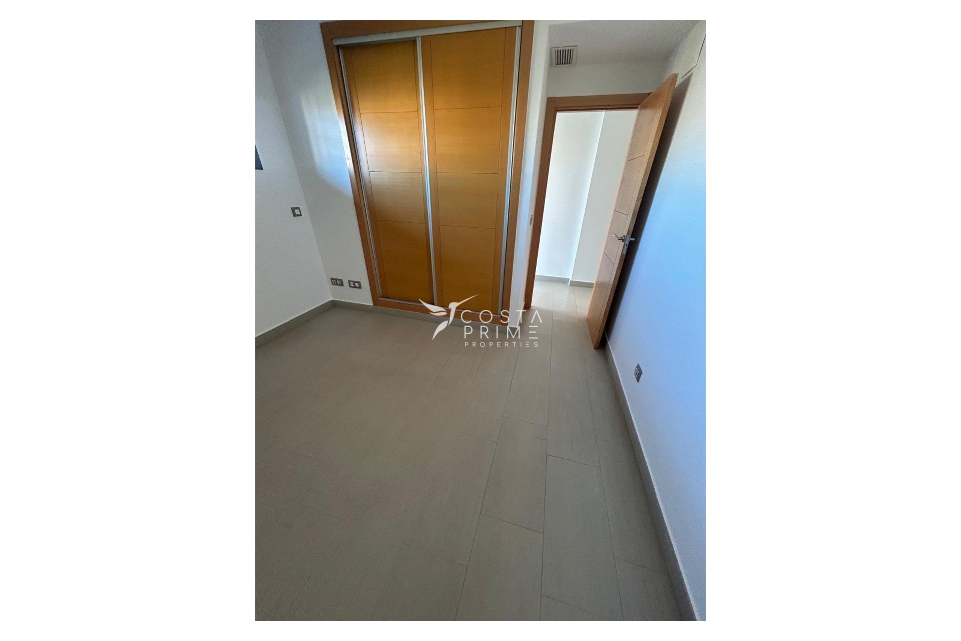 Resale - Apartment / Flat - Albir