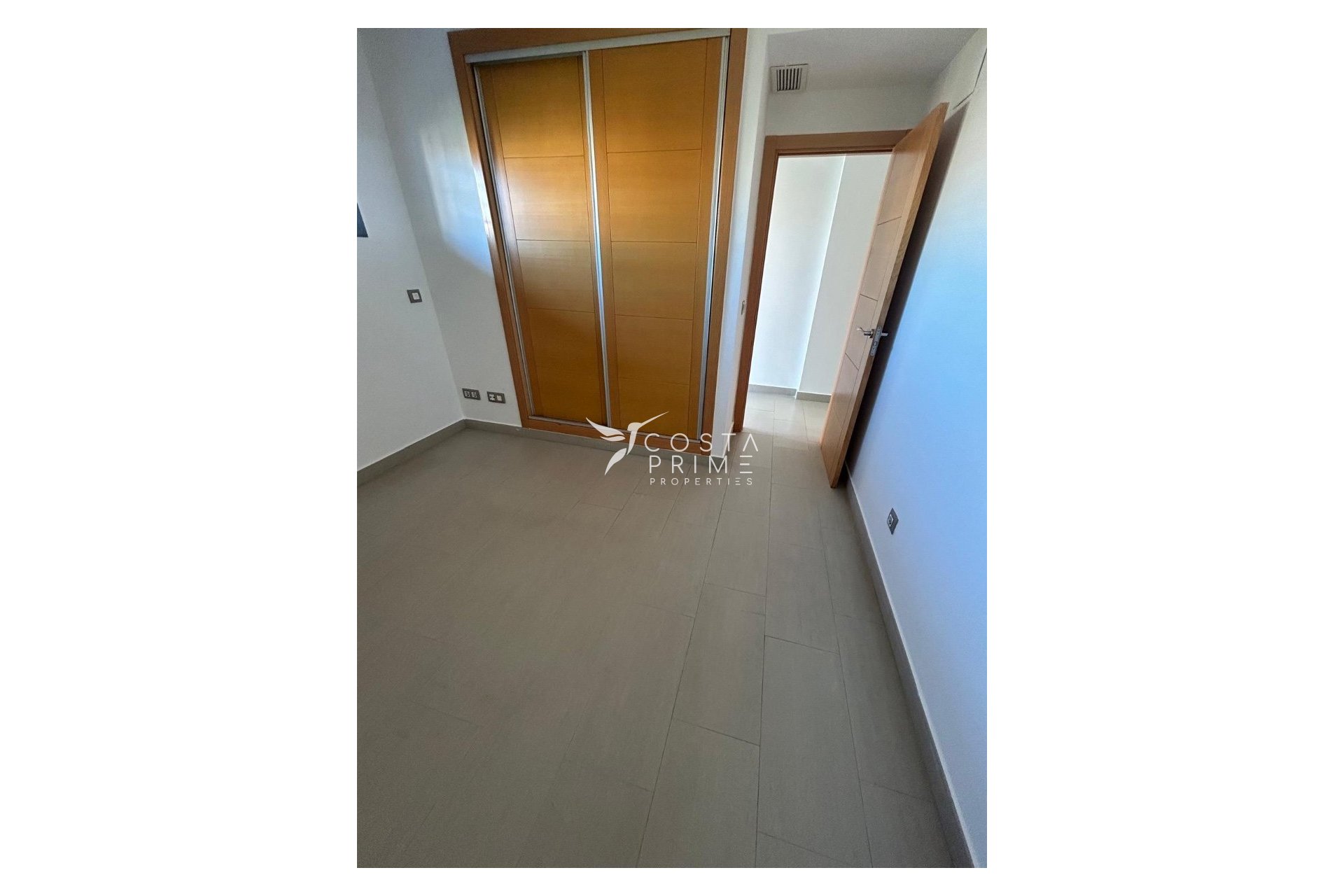 Resale - Apartment / Flat - Albir