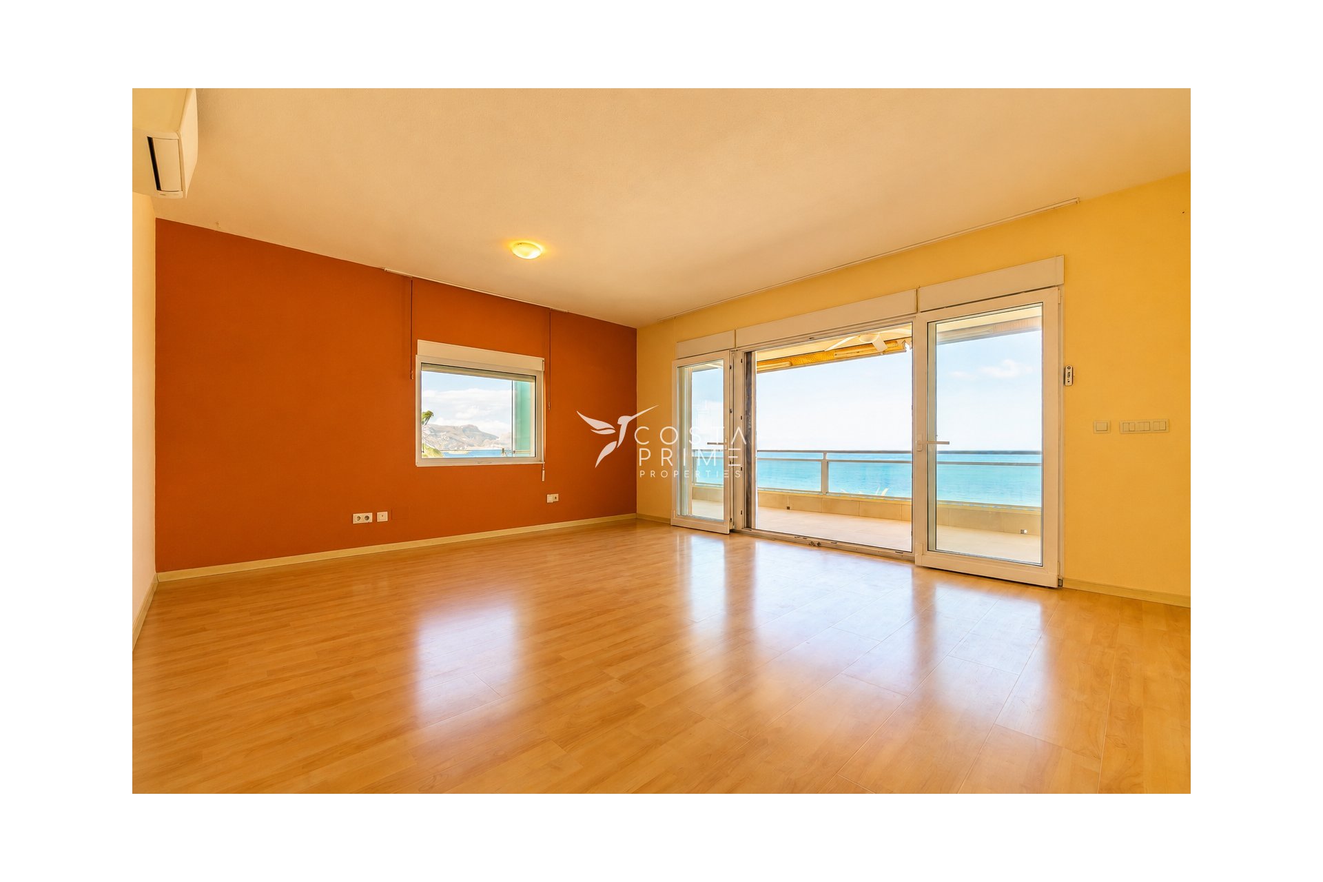 Resale - Apartment / Flat - Albir