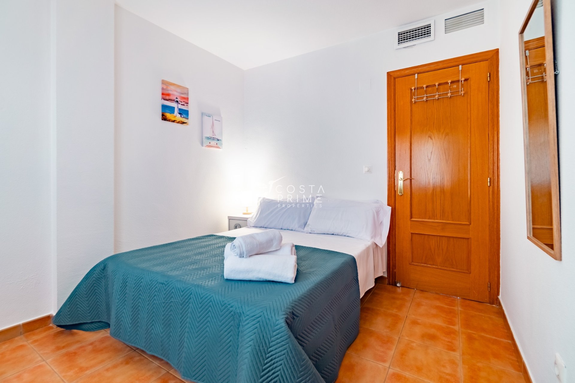 Resale - Apartment / Flat - Albir