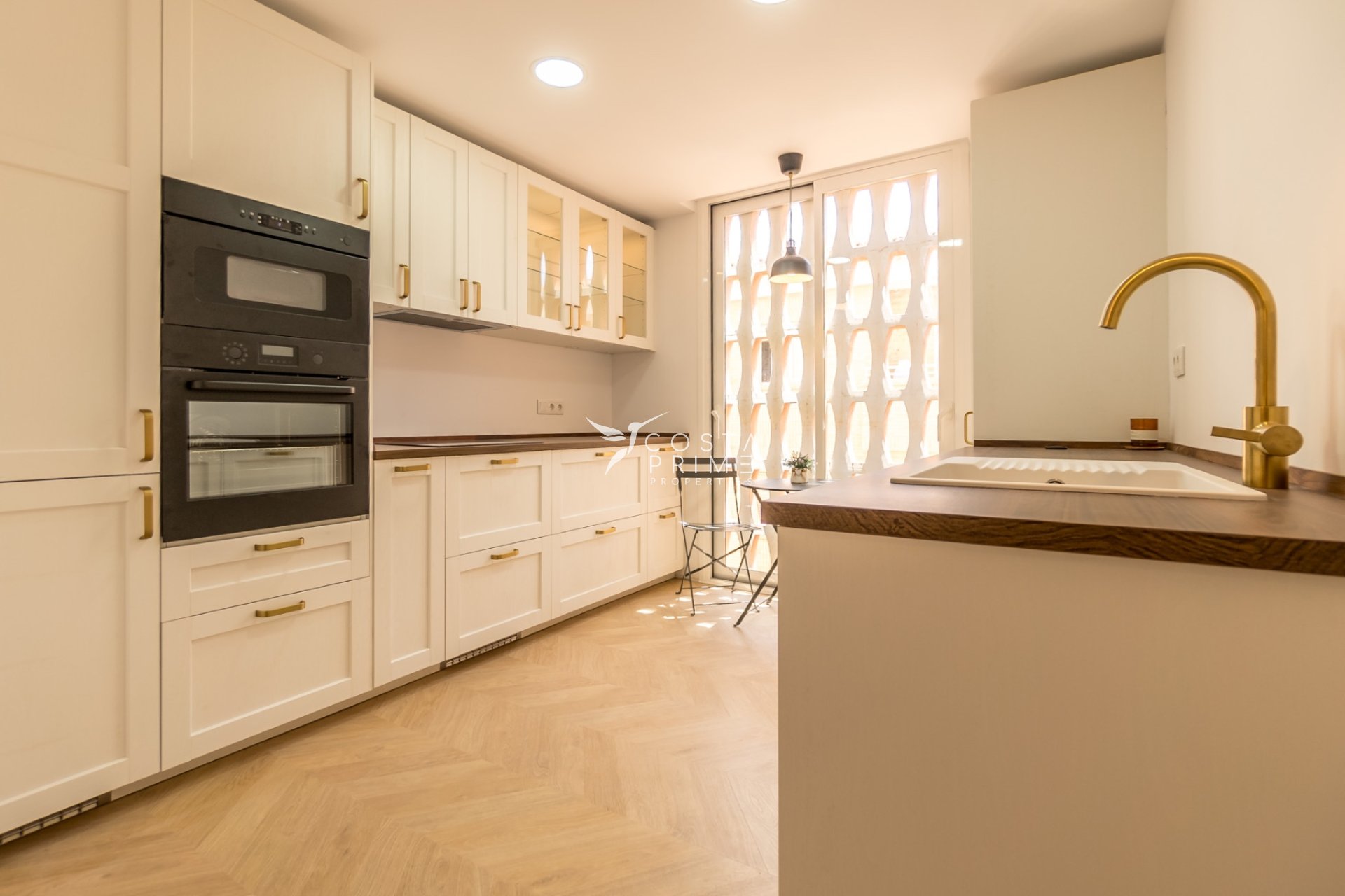 Resale - Apartment / Flat - Alfas del Pí