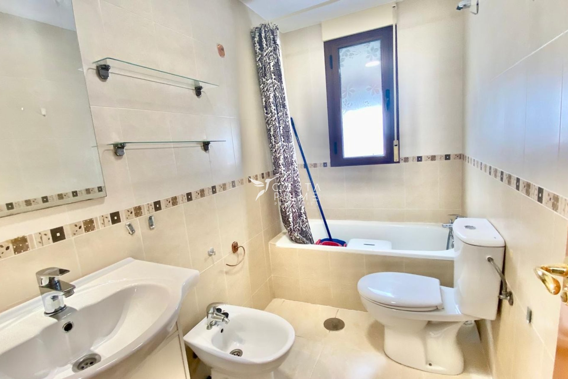 Resale - Apartment / Flat - Alfas del Pí