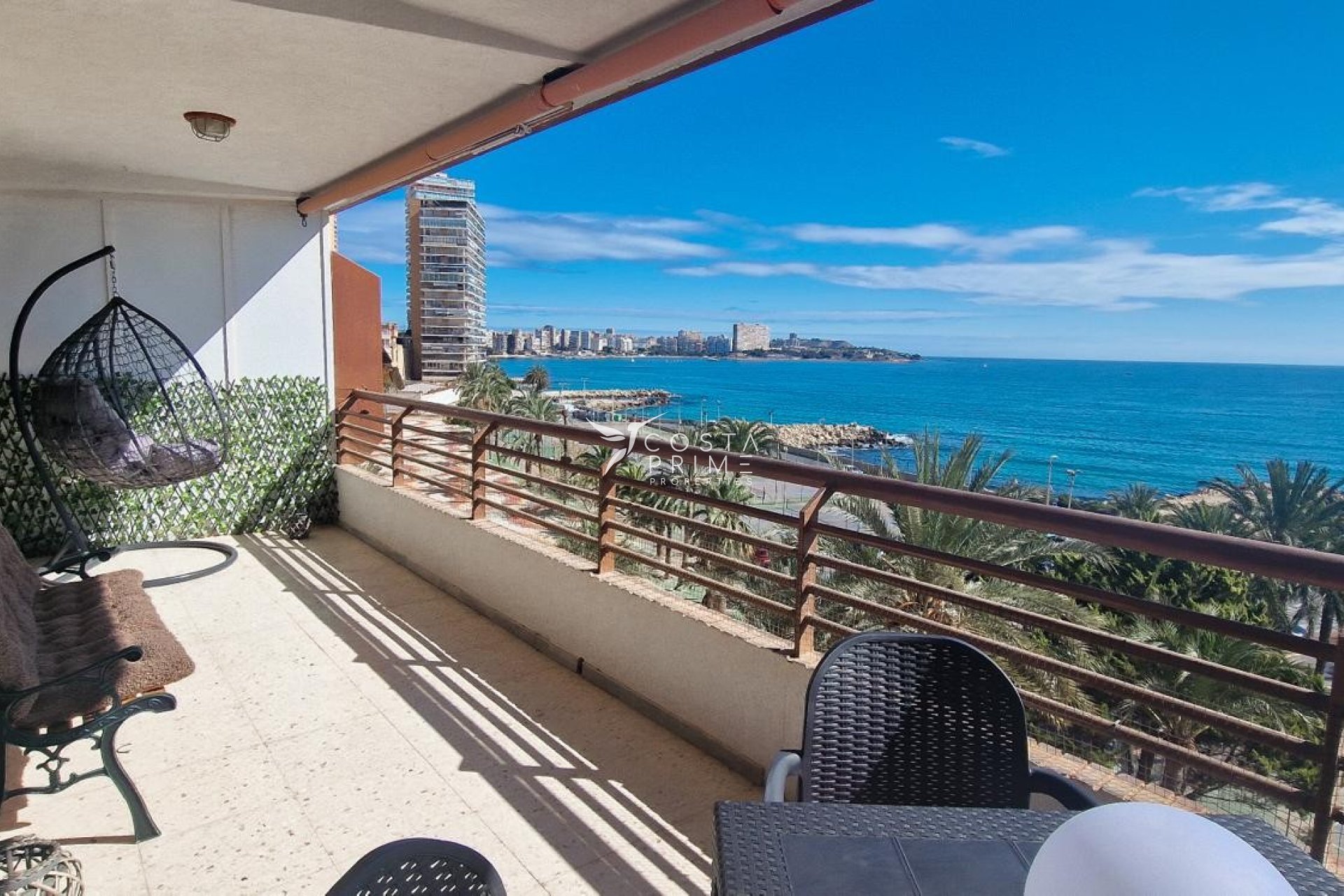 Resale - Apartment / Flat - Alicante