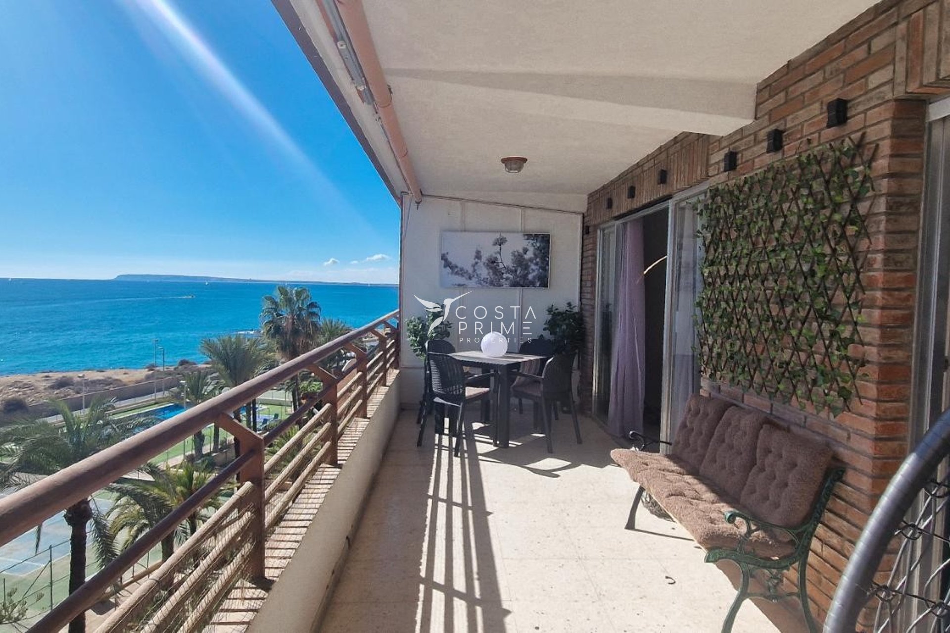 Resale - Apartment / Flat - Alicante