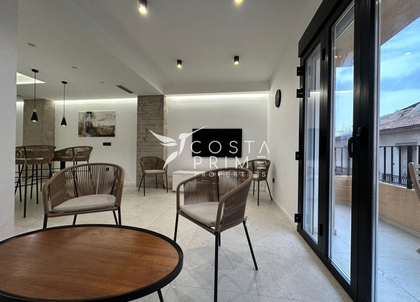 Resale - Apartment / Flat - Alicante