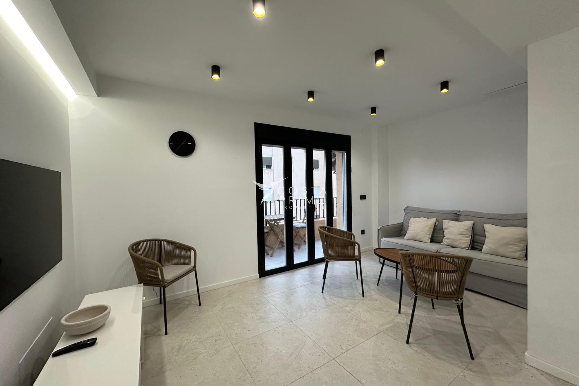 Resale - Apartment / Flat - Alicante