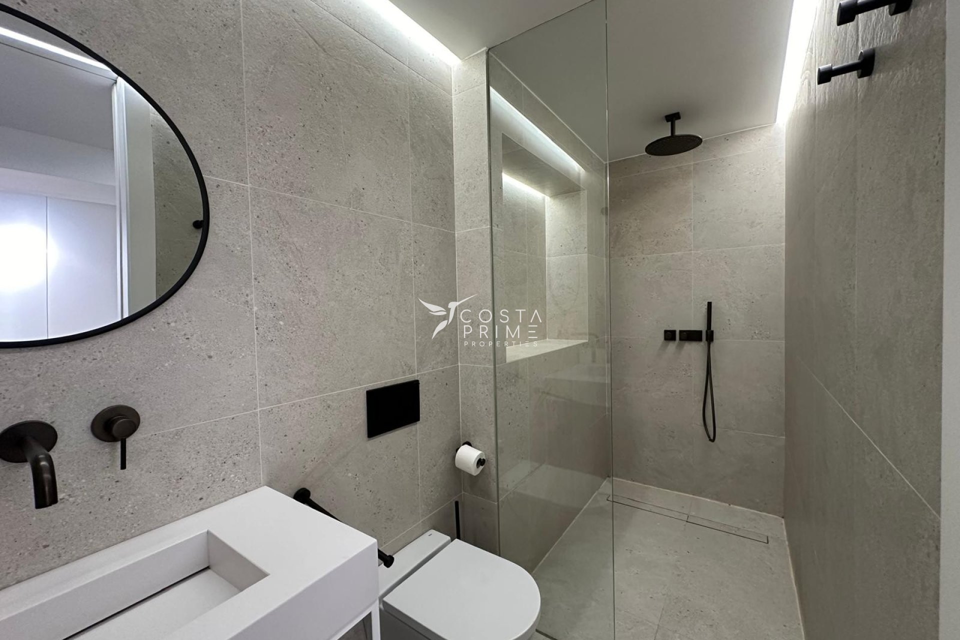 Resale - Apartment / Flat - Alicante