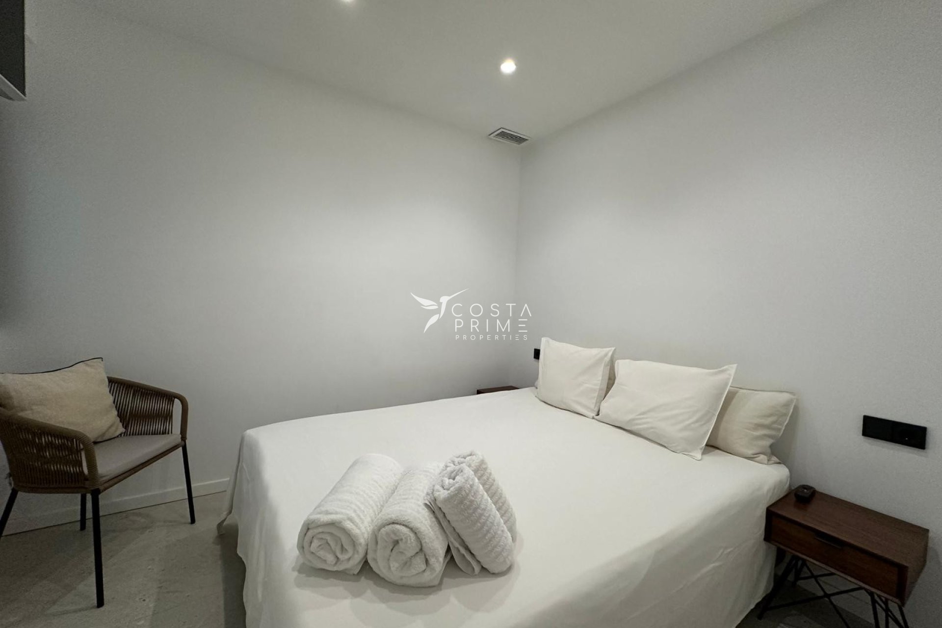 Resale - Apartment / Flat - Alicante