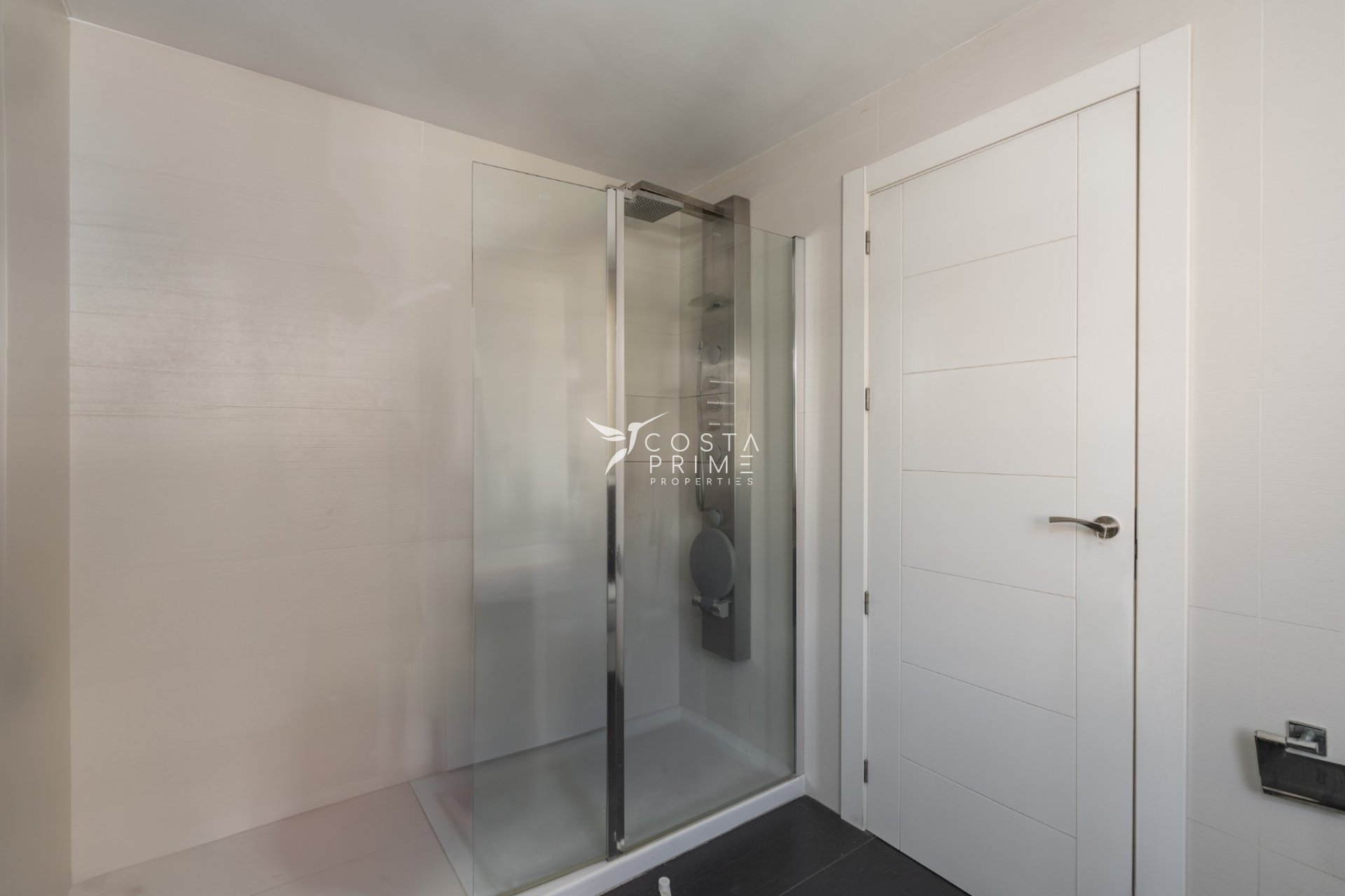 Resale - Apartment / Flat - Alicante