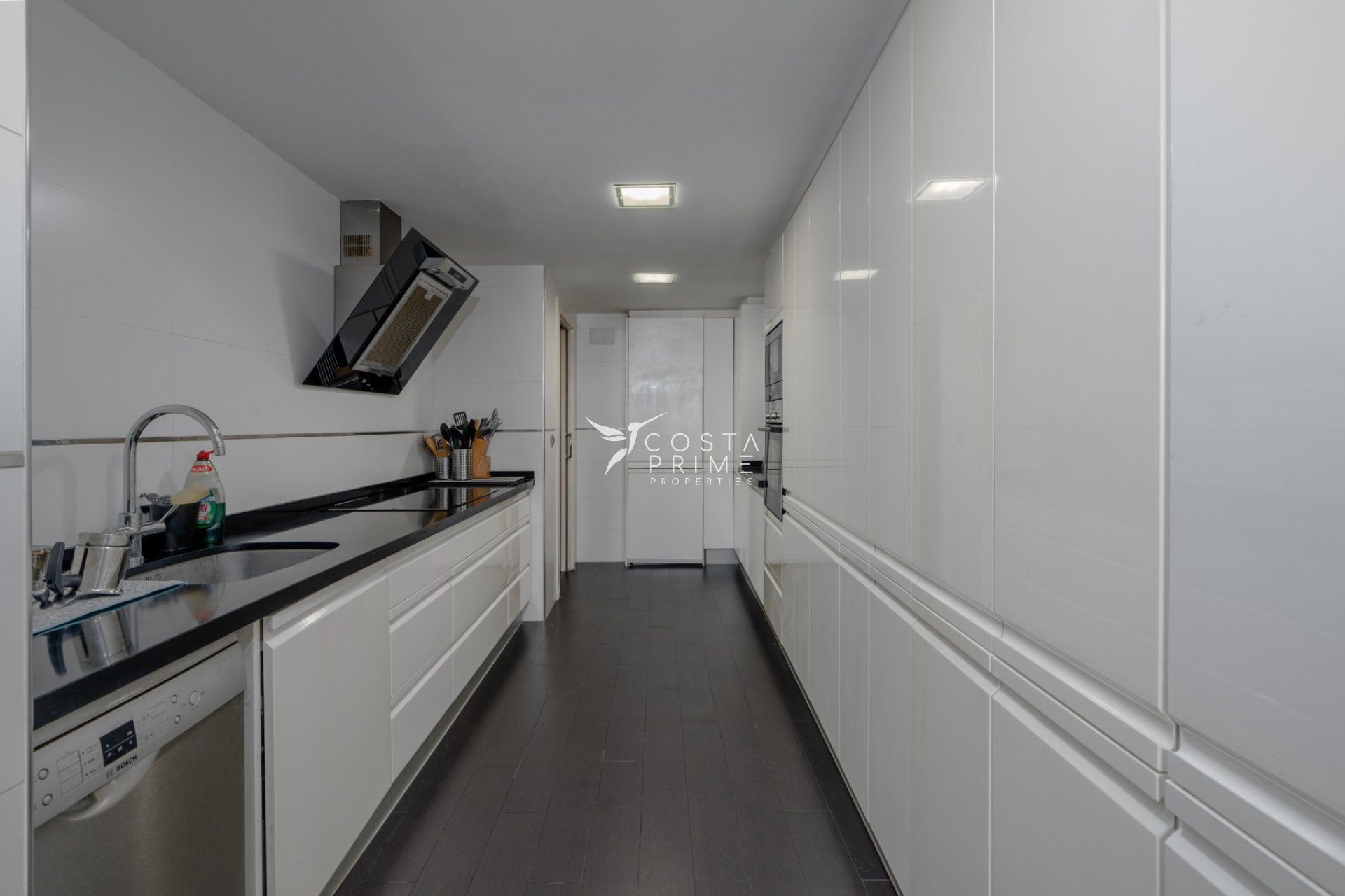 Resale - Apartment / Flat - Alicante