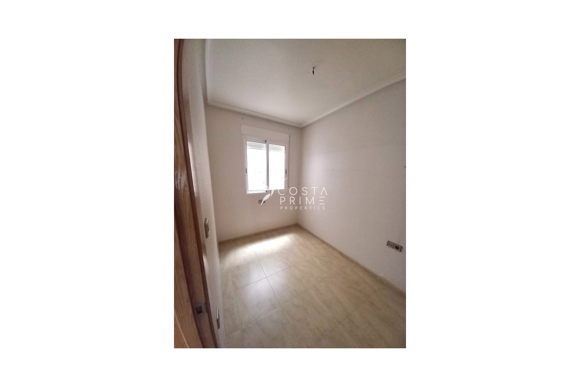 Resale - Apartment / Flat - Almoradí
