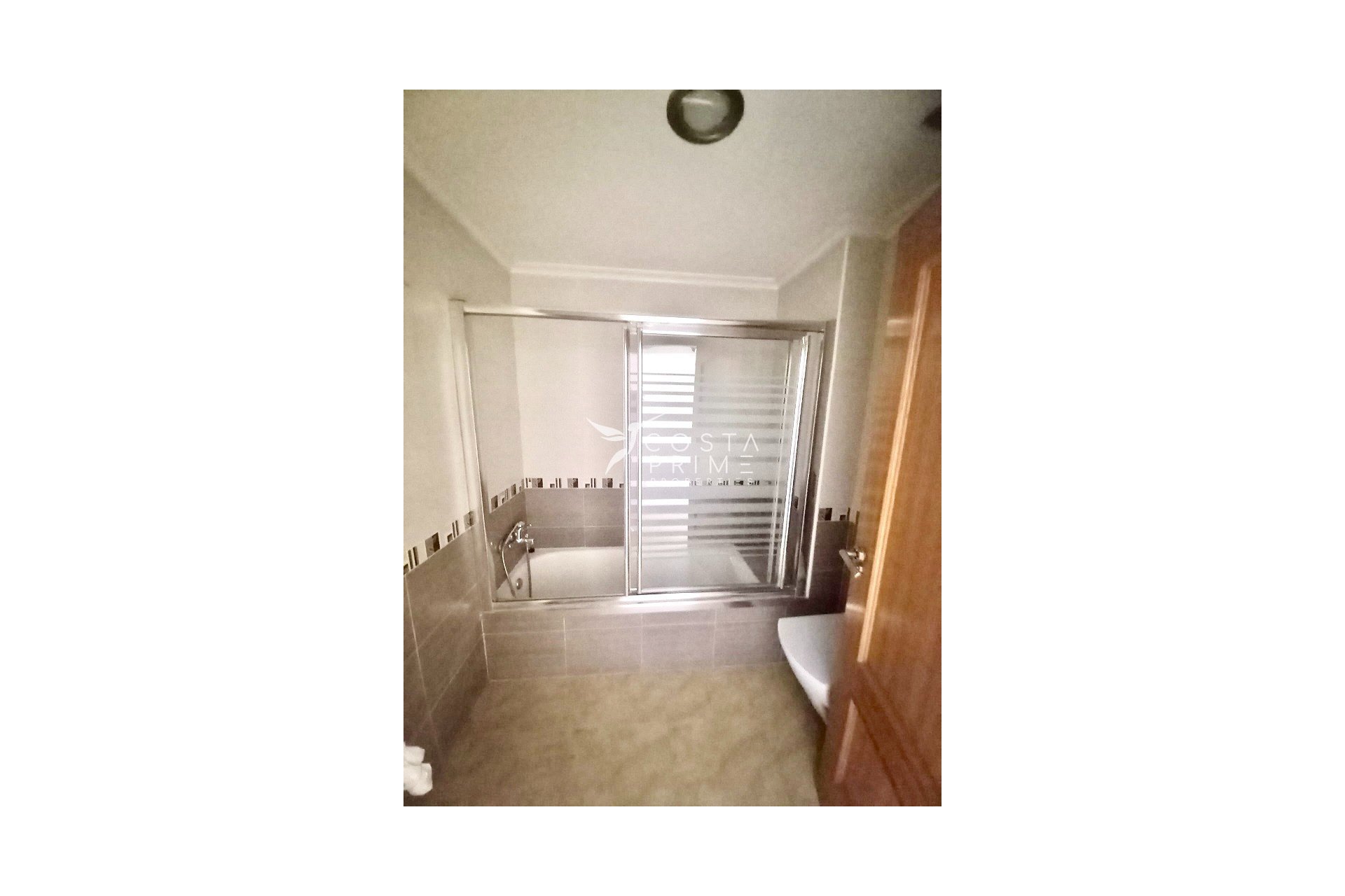 Resale - Apartment / Flat - Almoradí