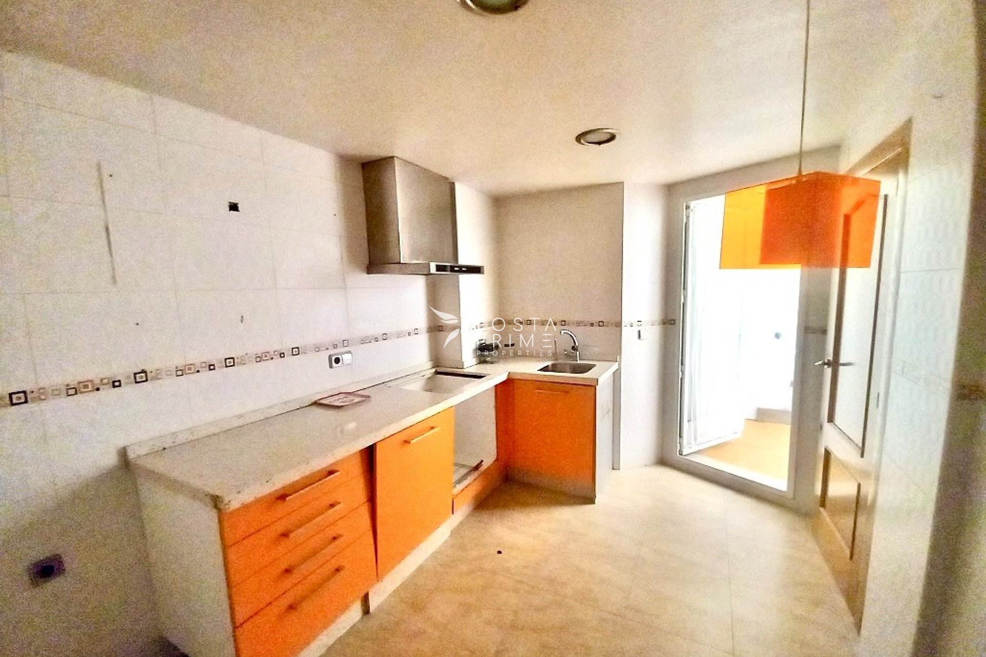Resale - Apartment / Flat - Almoradí