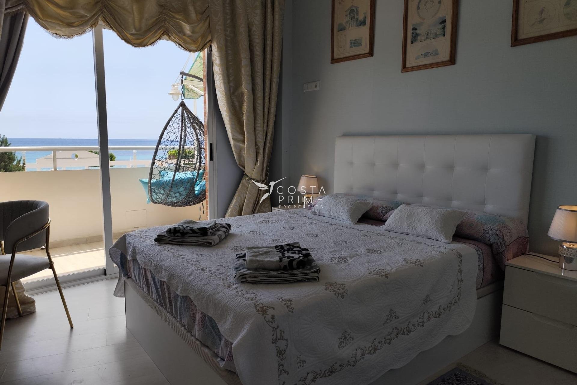 Resale - Apartment / Flat - Altea