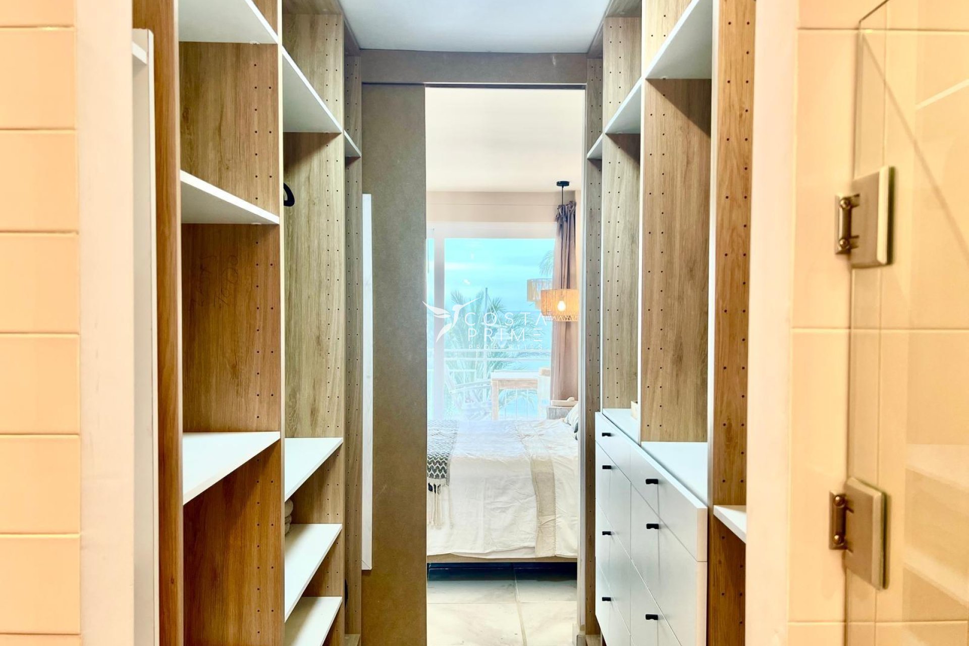 Resale - Apartment / Flat - Altea