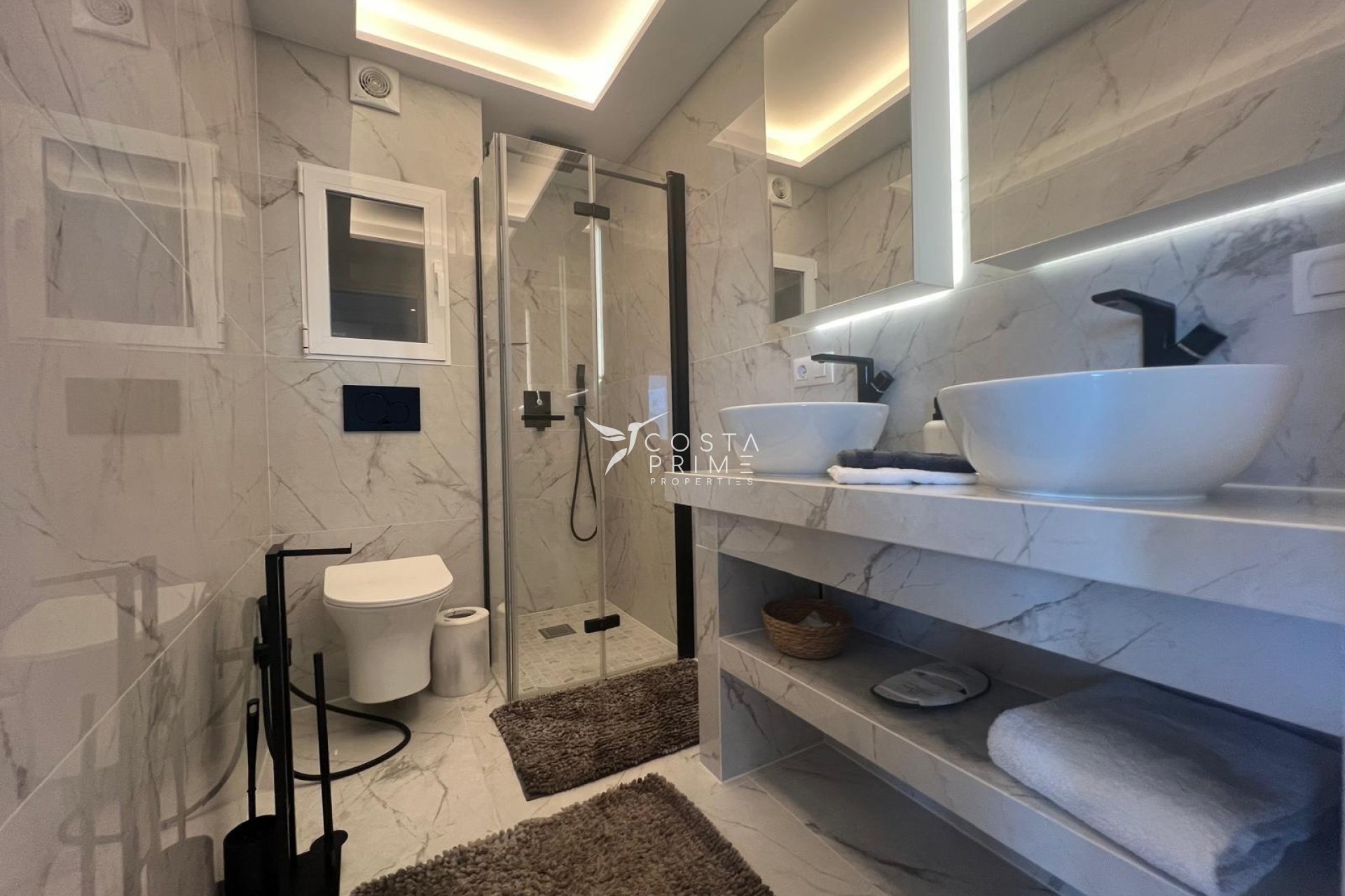 Resale - Apartment / Flat - Altea