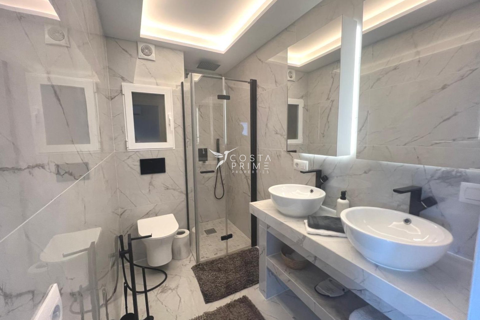 Resale - Apartment / Flat - Altea