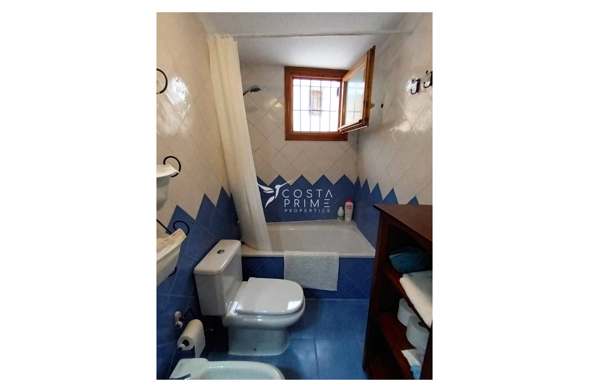 Resale - Apartment / Flat - Altea