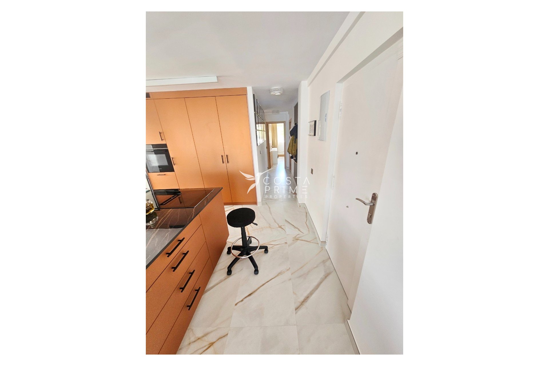 Resale - Apartment / Flat - Altea