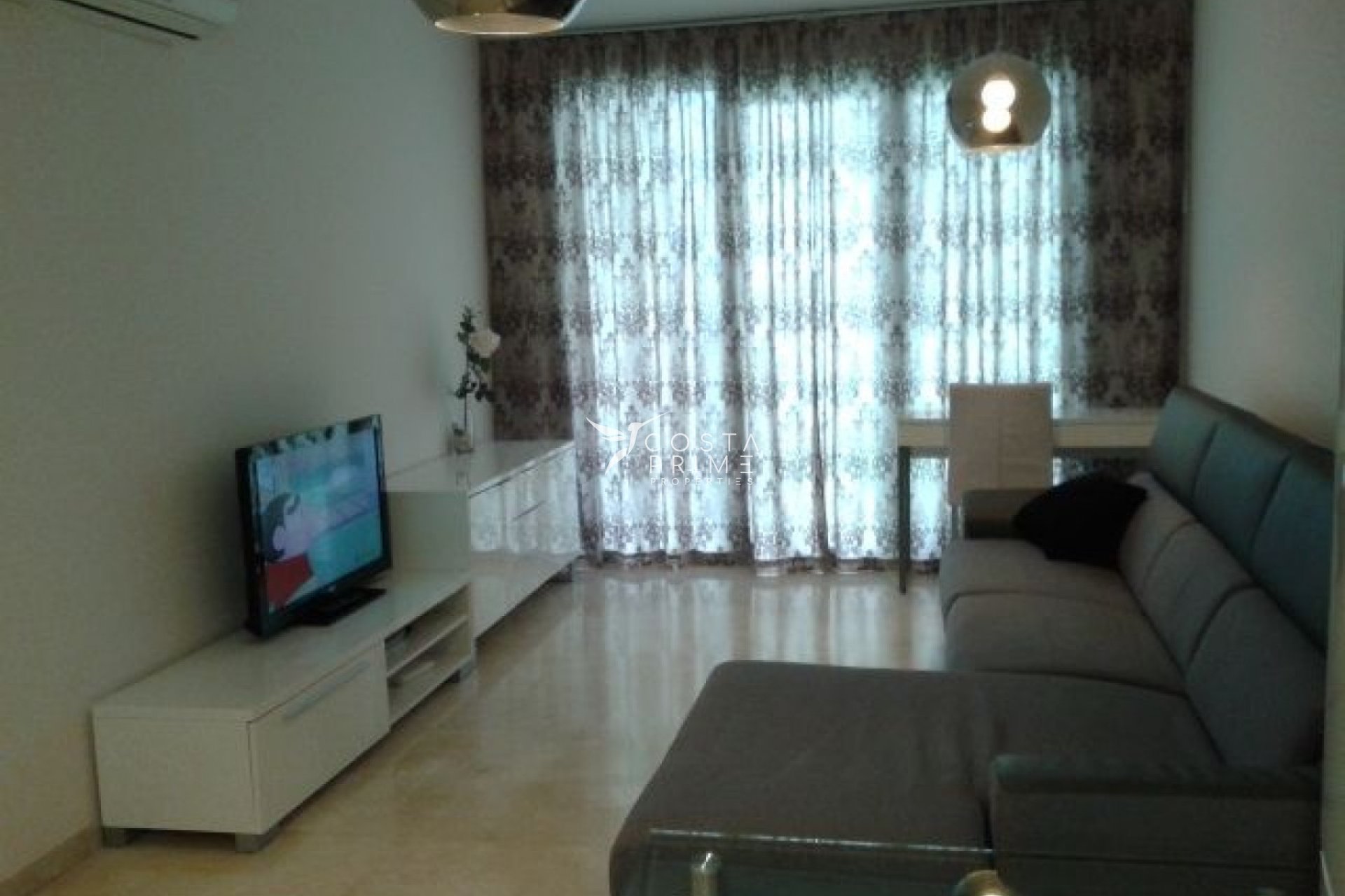 Resale - Apartment / Flat - Benidorm