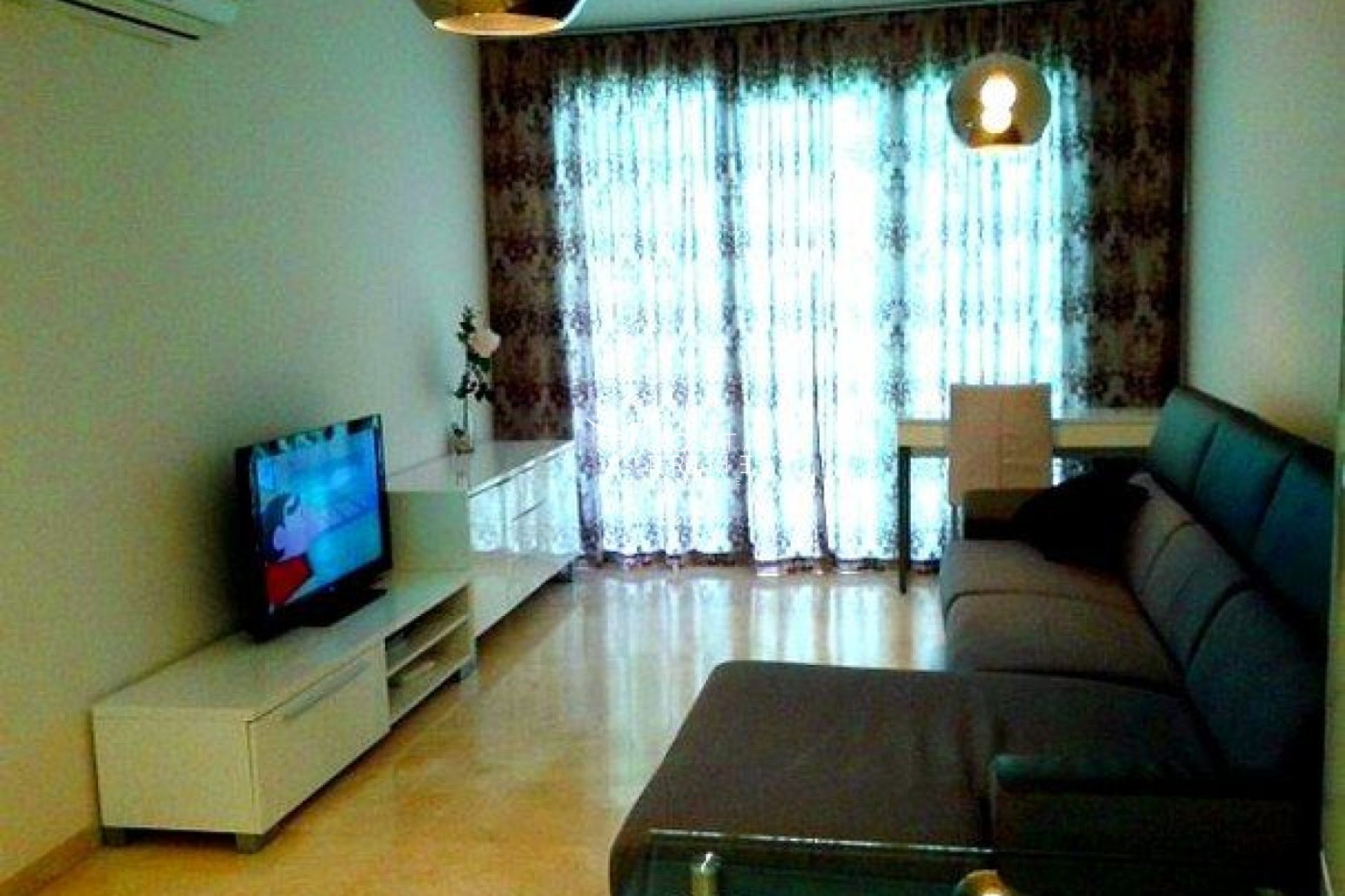 Resale - Apartment / Flat - Benidorm