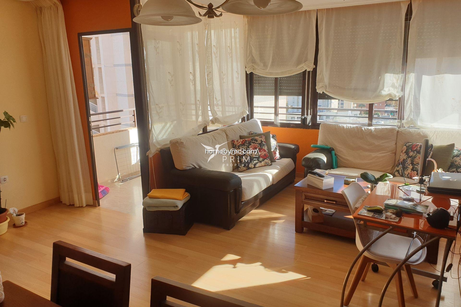 Resale - Apartment / Flat - Benidorm