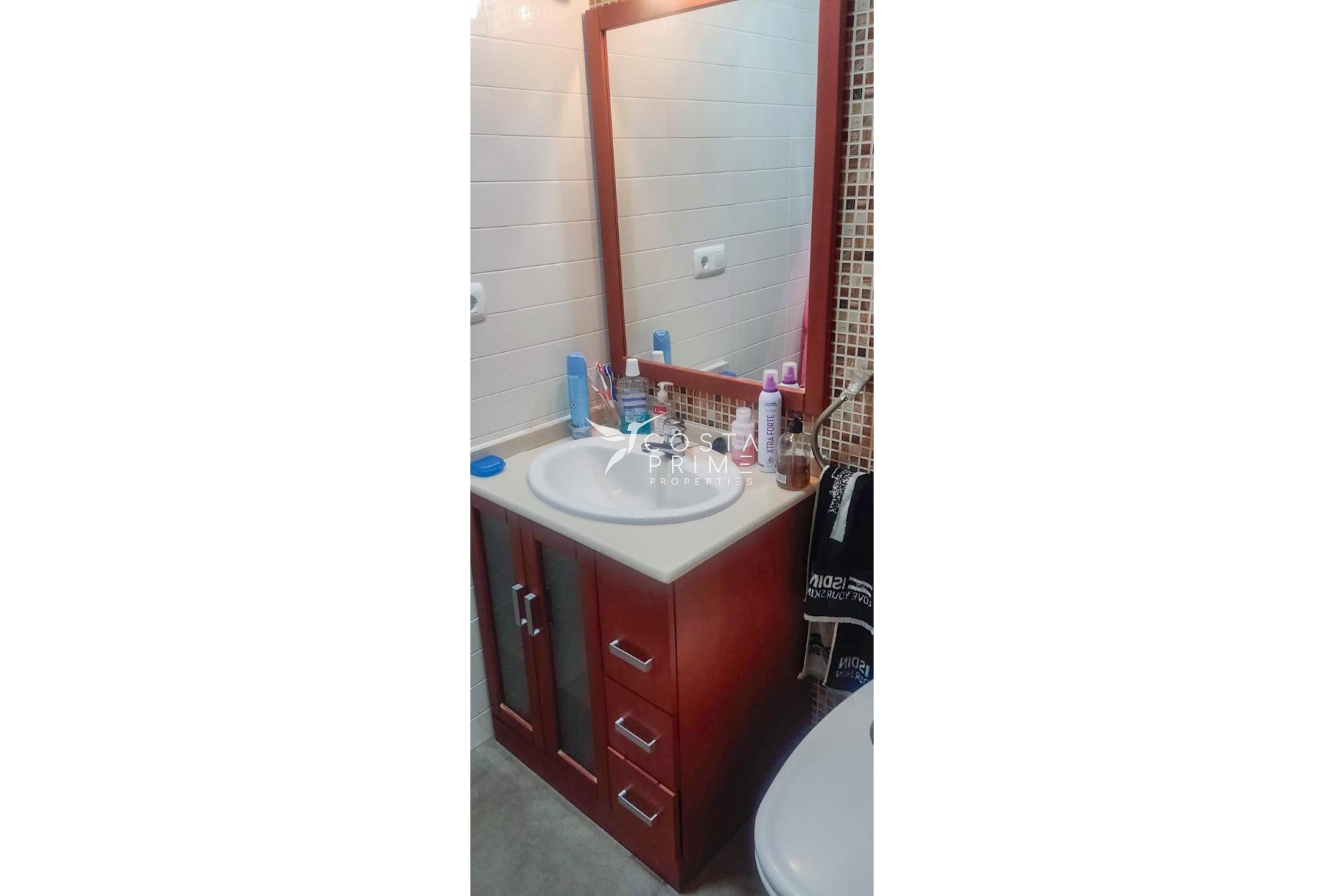 Resale - Apartment / Flat - Benidorm