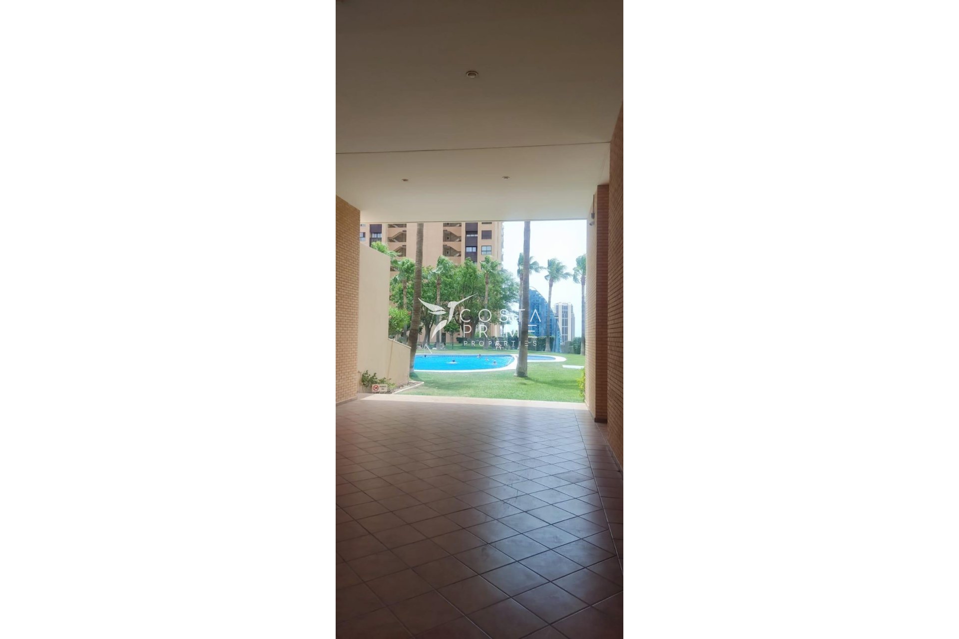 Resale - Apartment / Flat - Benidorm