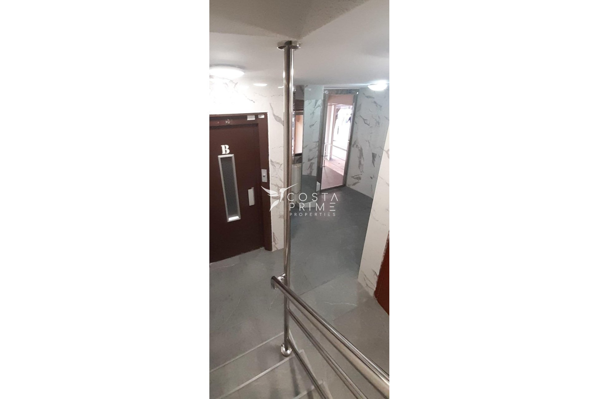 Resale - Apartment / Flat - Benidorm