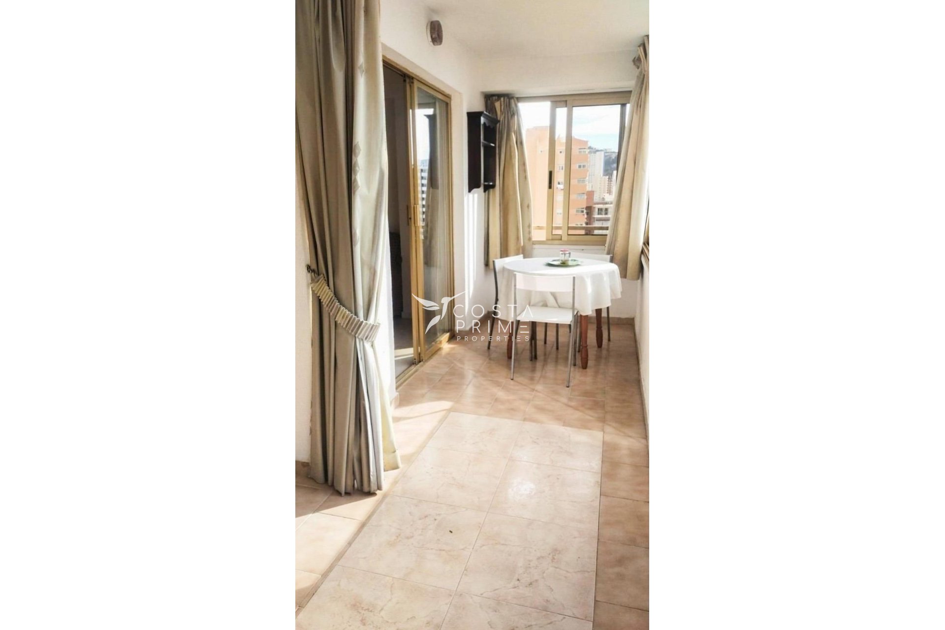 Resale - Apartment / Flat - Benidorm