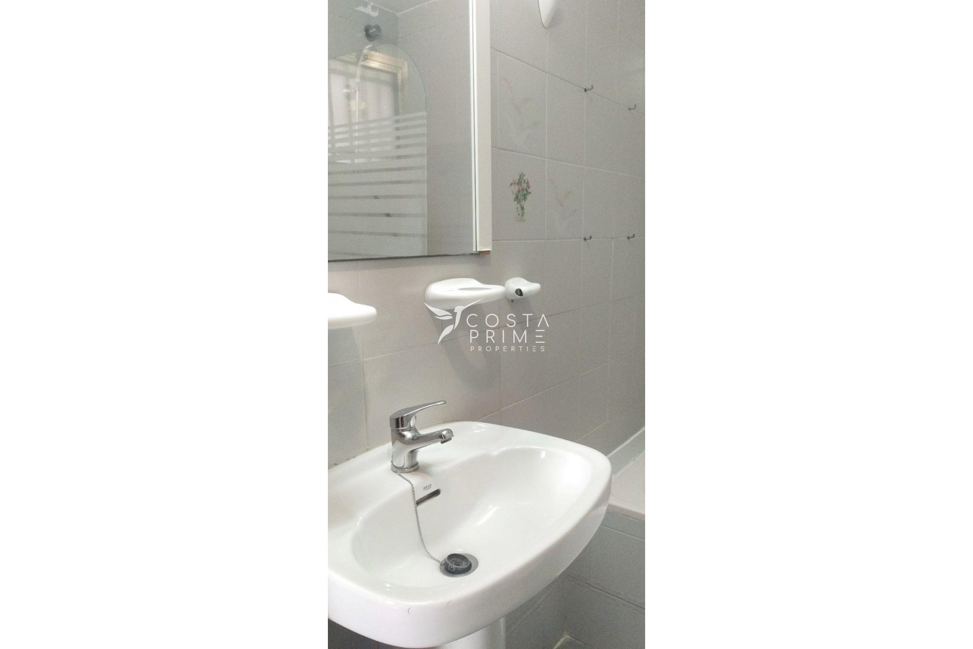 Resale - Apartment / Flat - Benidorm