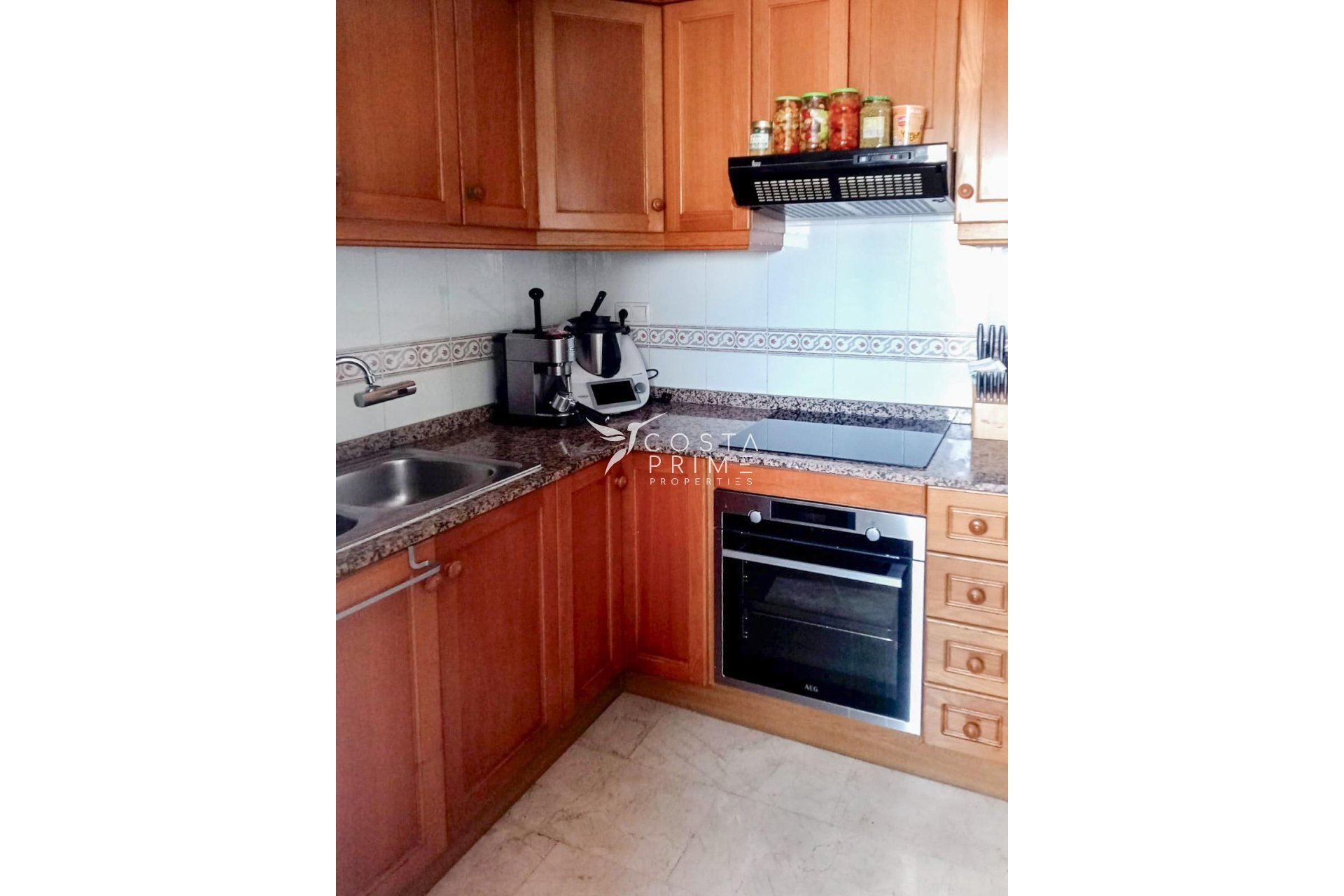 Resale - Apartment / Flat - Benidorm