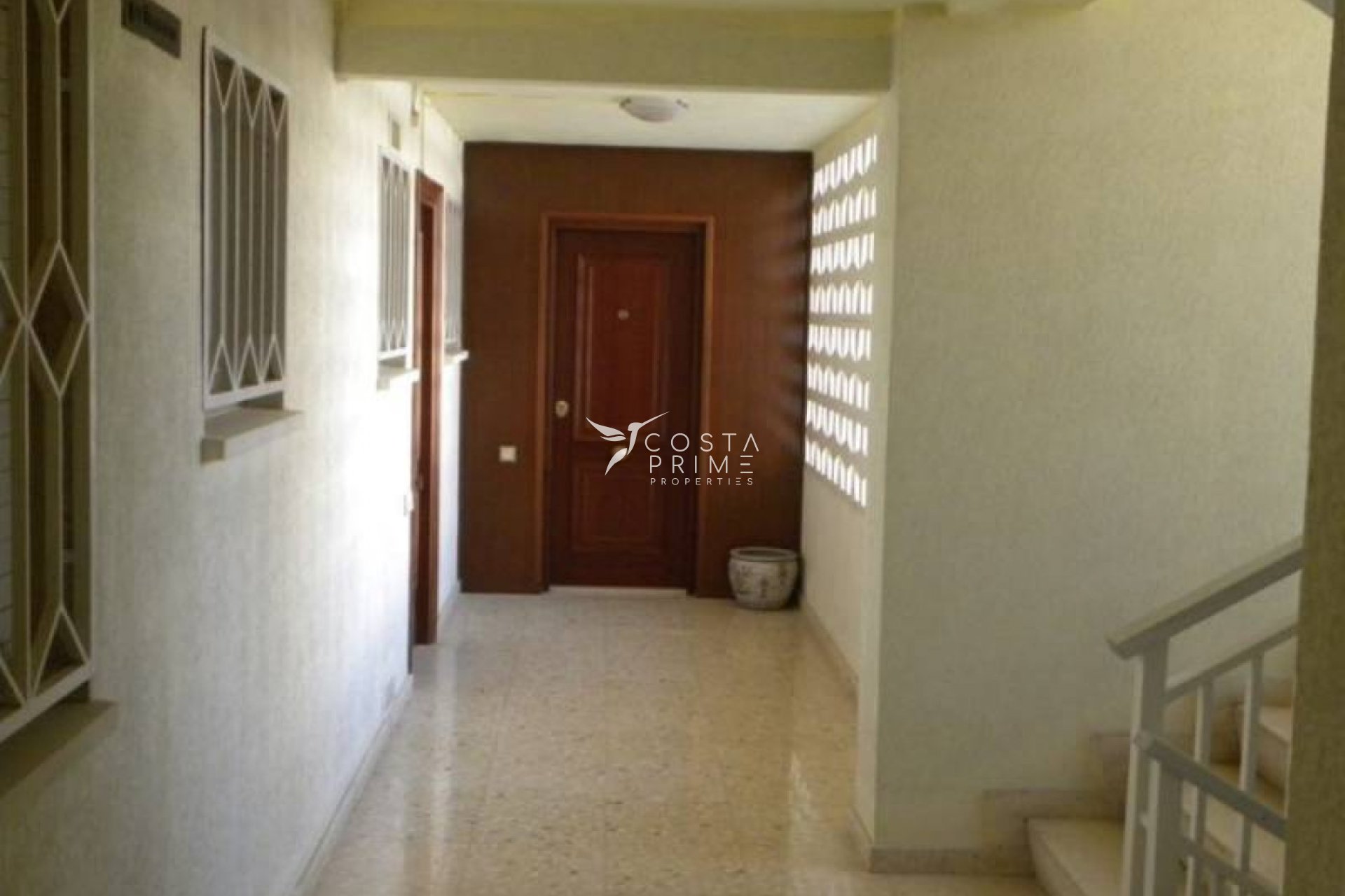 Resale - Apartment / Flat - Benidorm