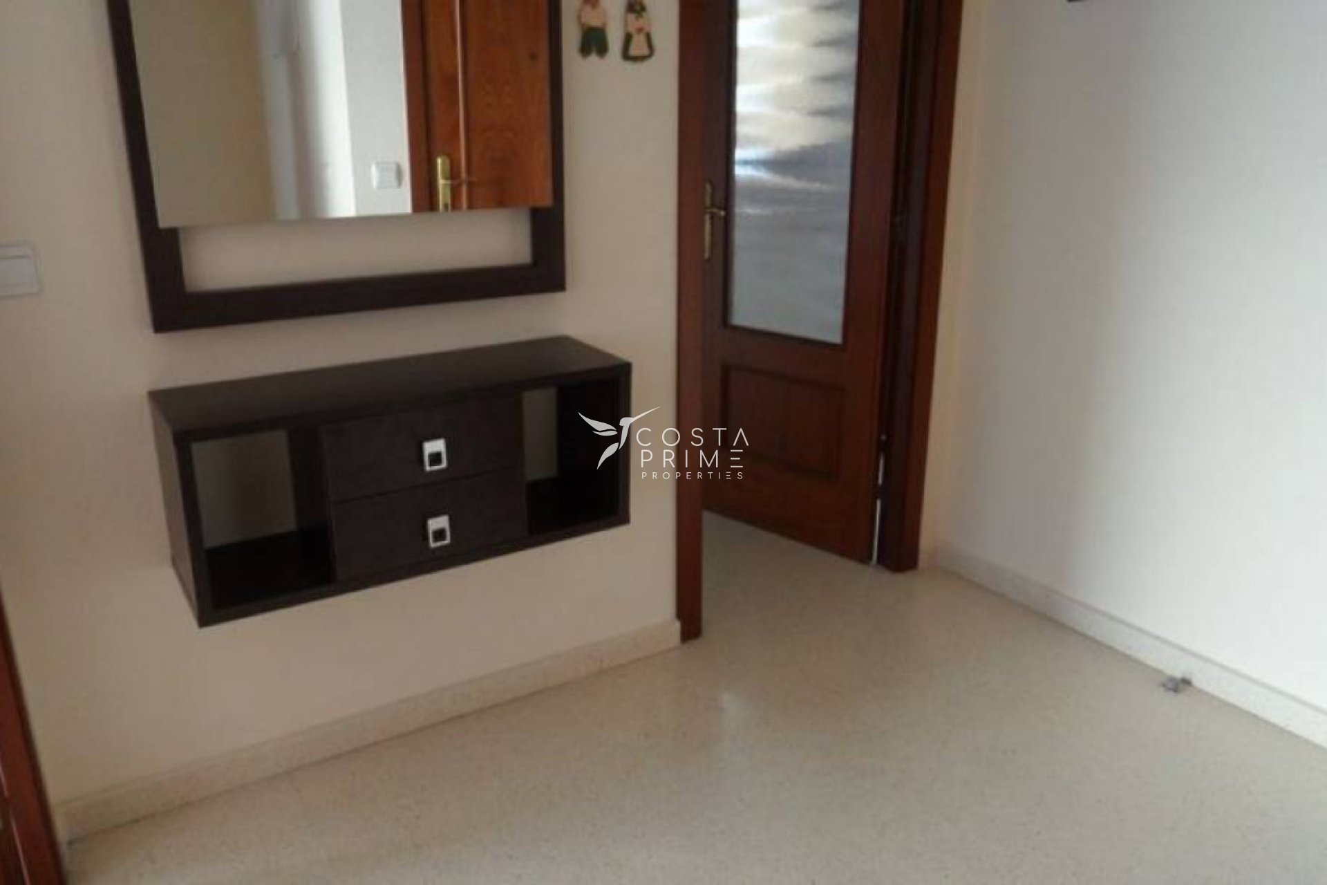 Resale - Apartment / Flat - Benidorm