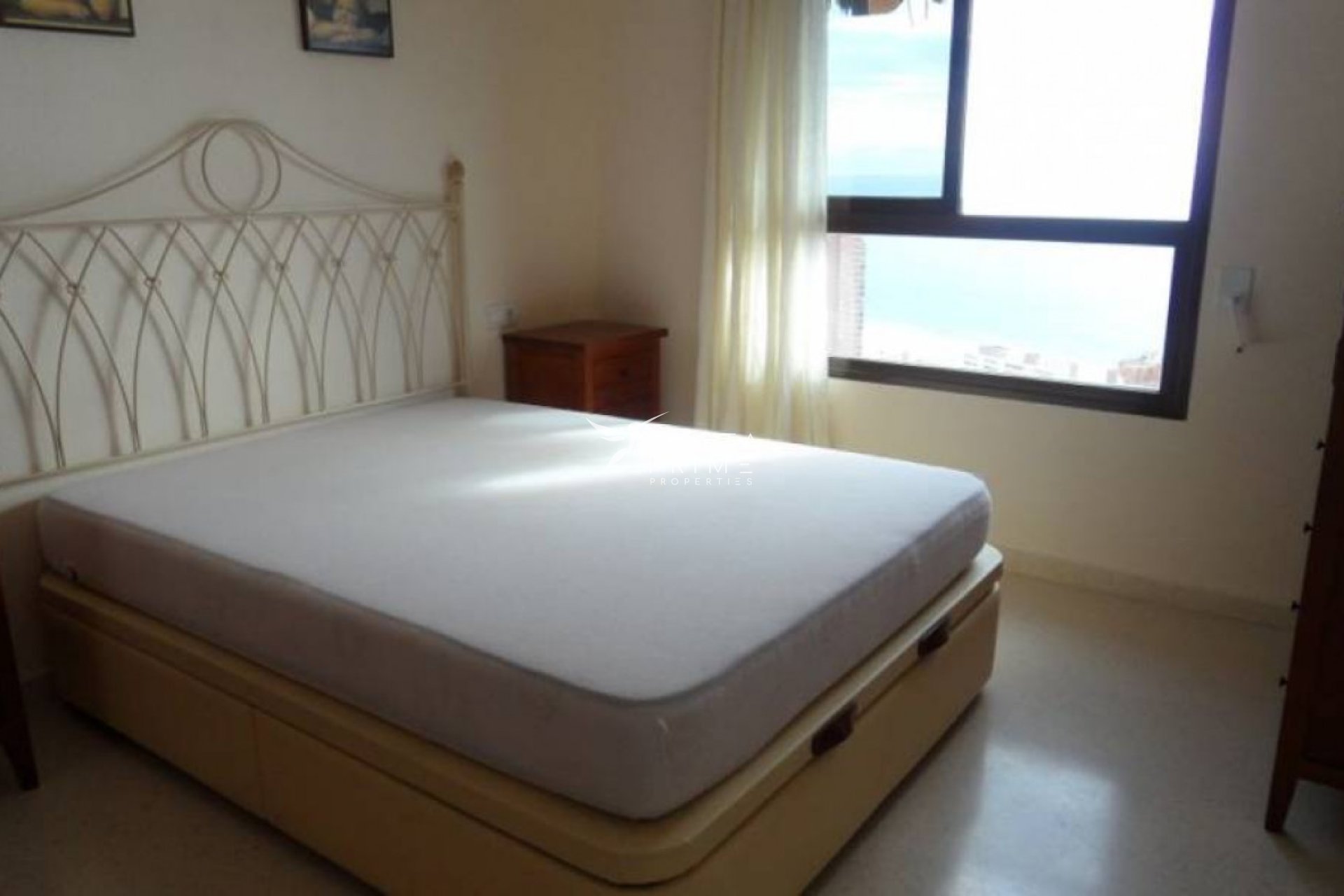 Resale - Apartment / Flat - Benidorm