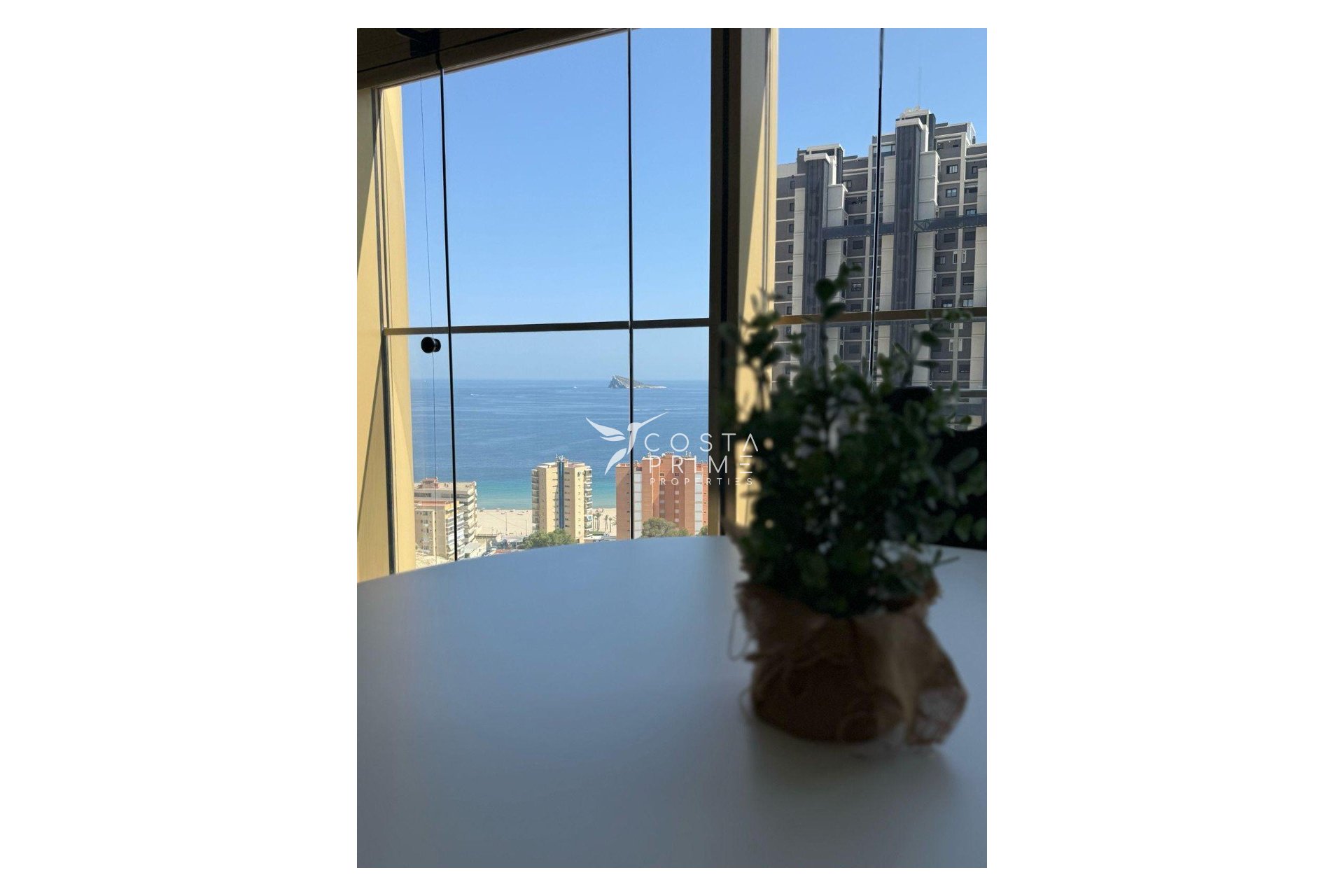 Resale - Apartment / Flat - Benidorm
