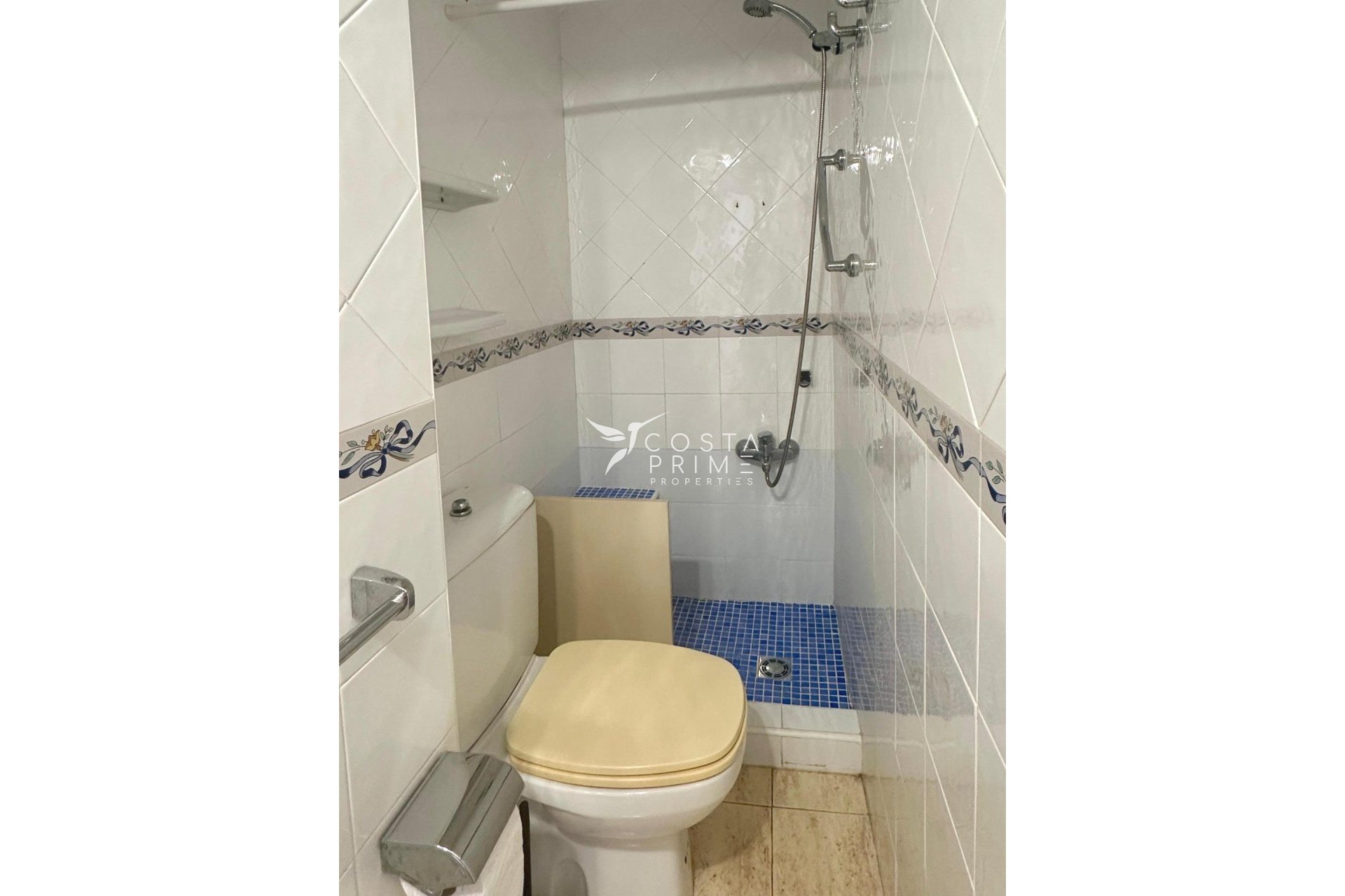 Resale - Apartment / Flat - Benidorm