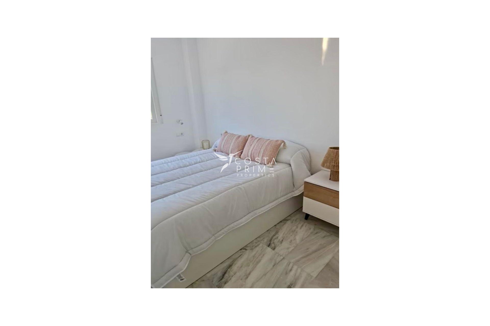 Resale - Apartment / Flat - Benidorm