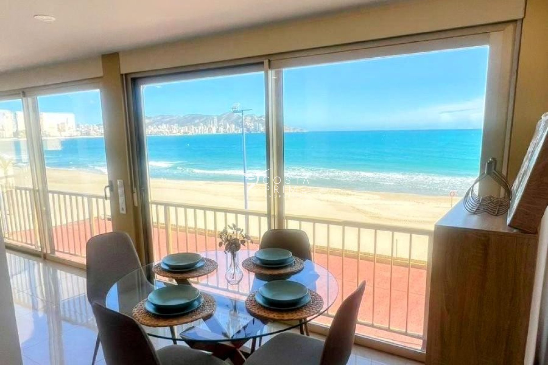 Resale - Apartment / Flat - Benidorm