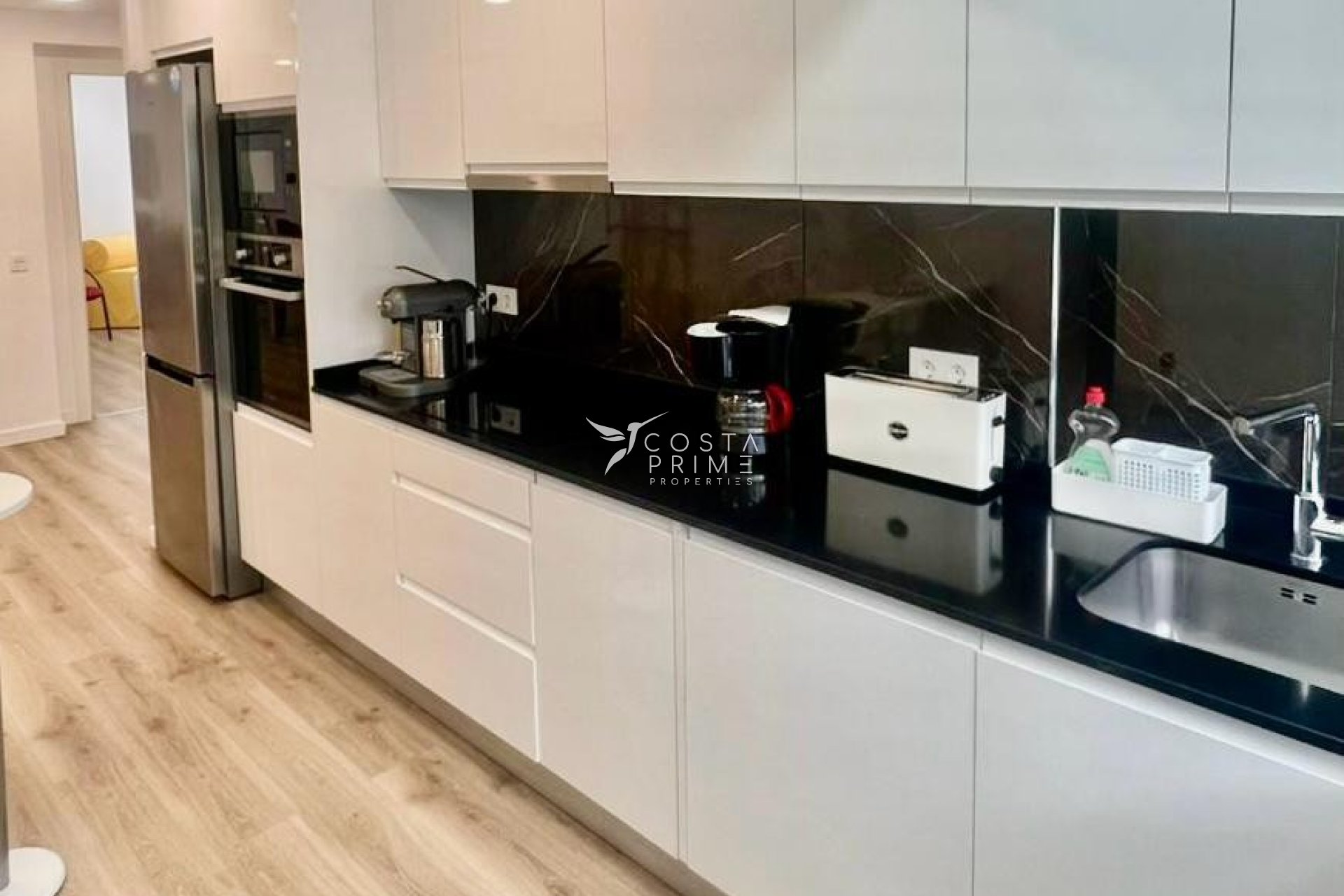 Resale - Apartment / Flat - Benidorm