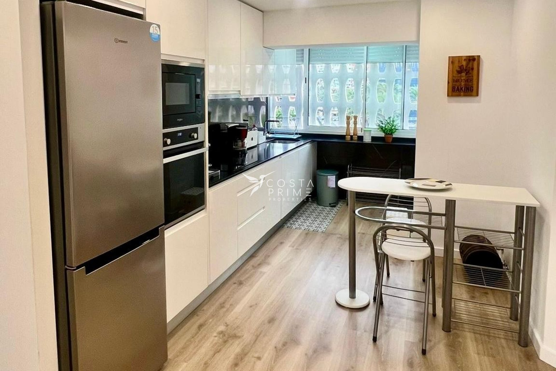 Resale - Apartment / Flat - Benidorm