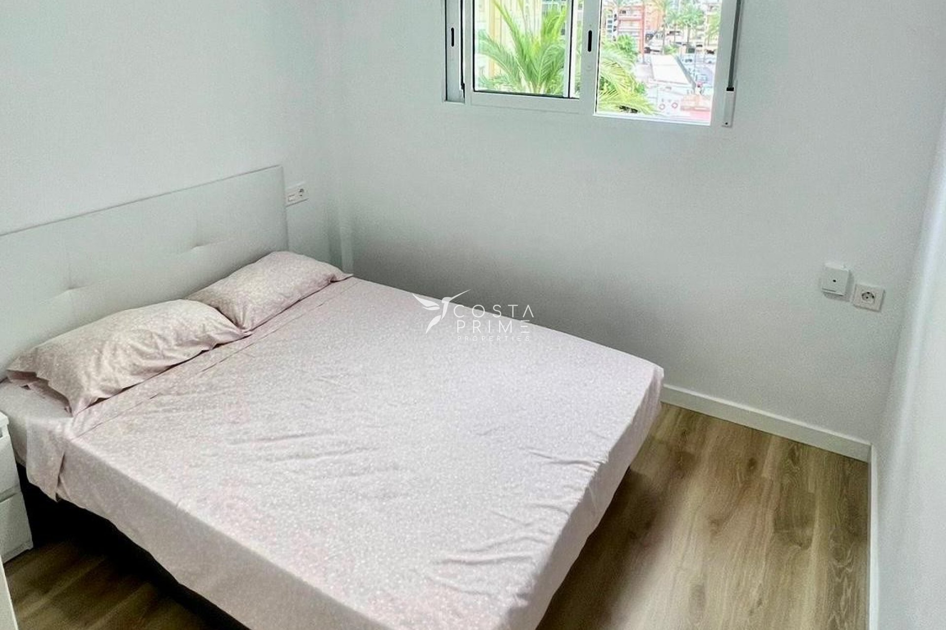 Resale - Apartment / Flat - Benidorm