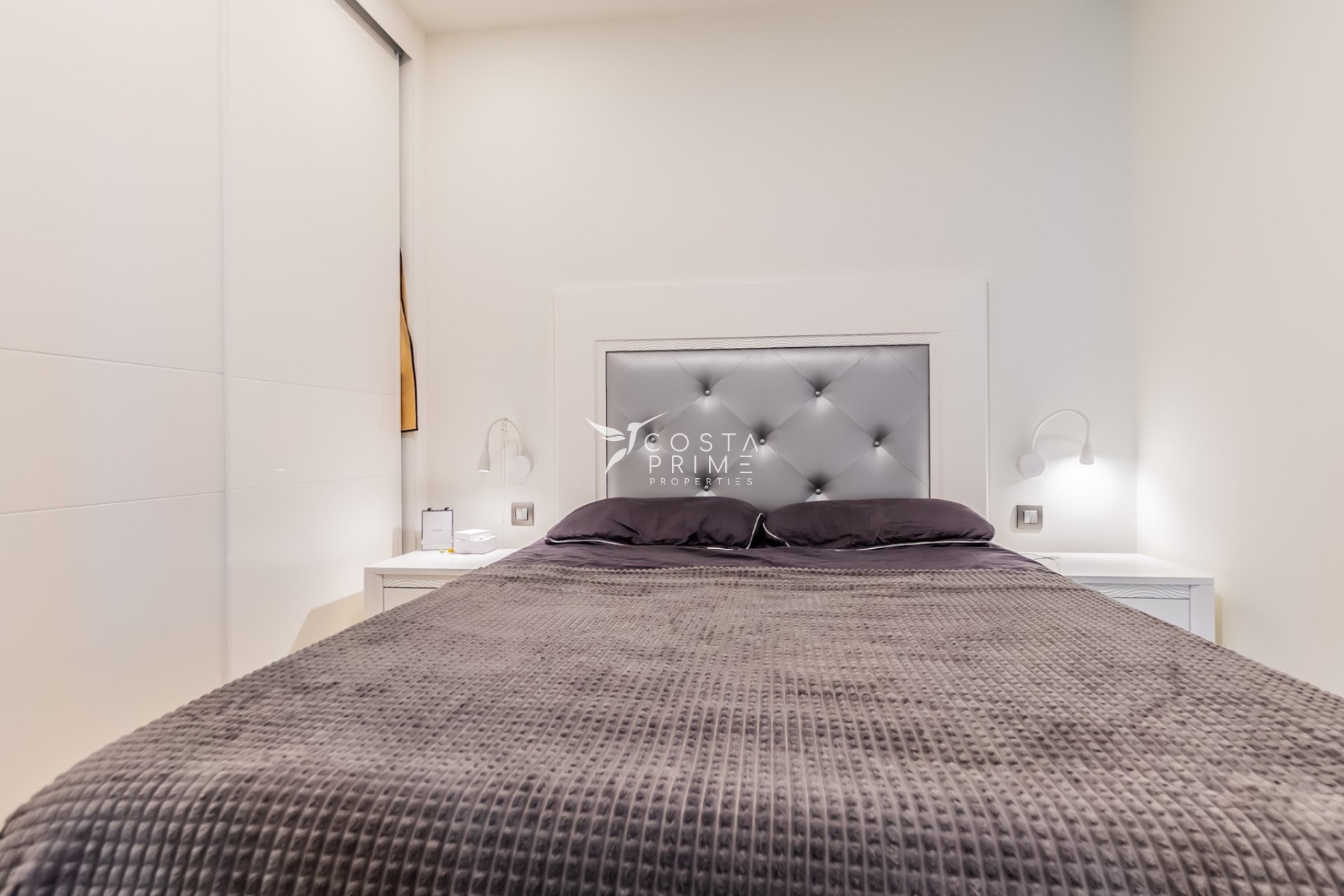 Resale - Apartment / Flat - Benidorm