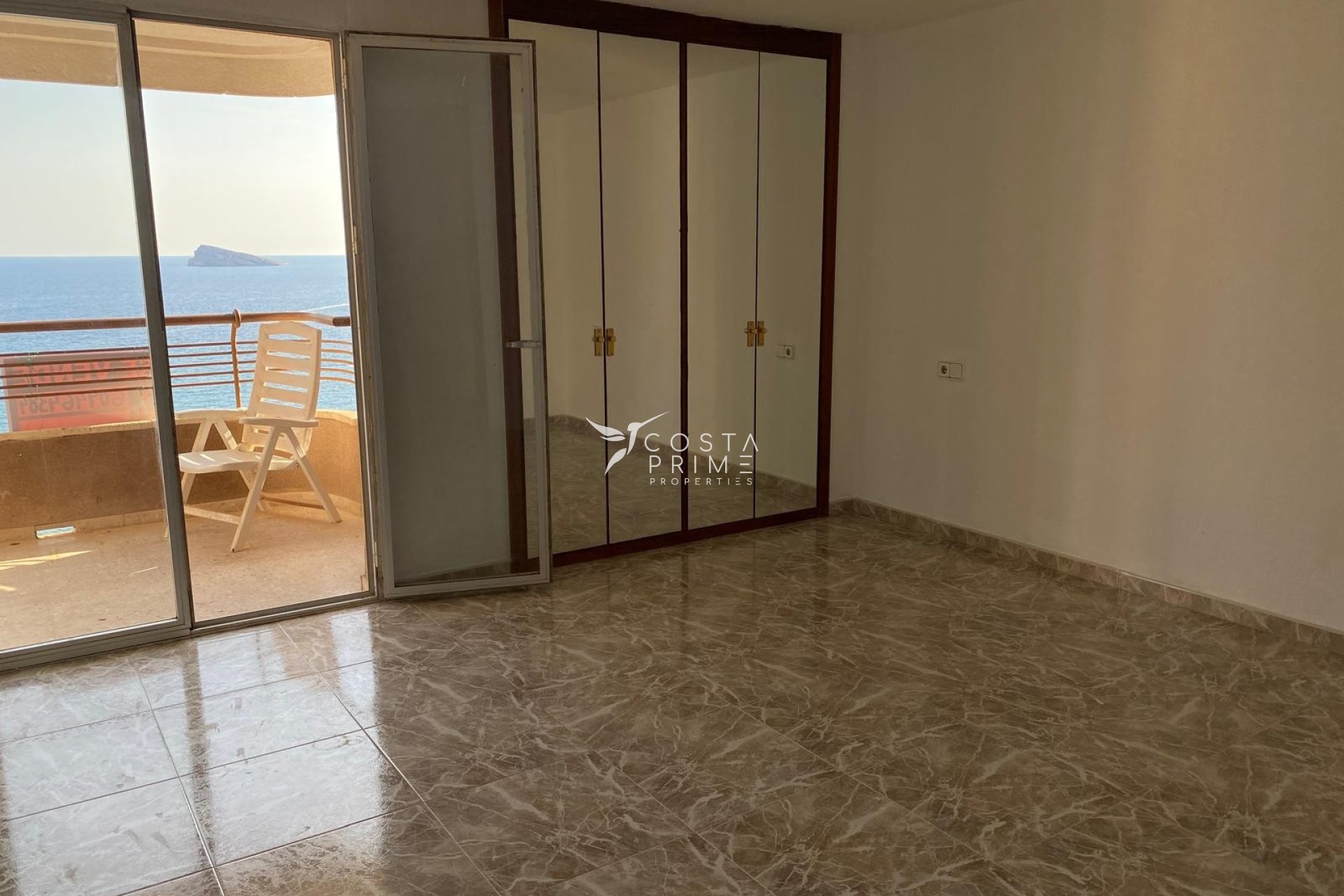Resale - Apartment / Flat - Benidorm