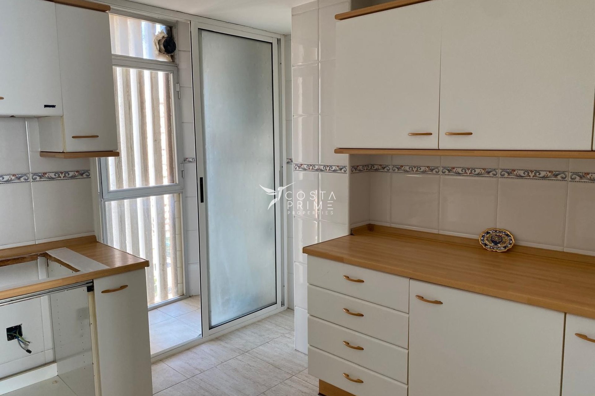 Resale - Apartment / Flat - Benidorm